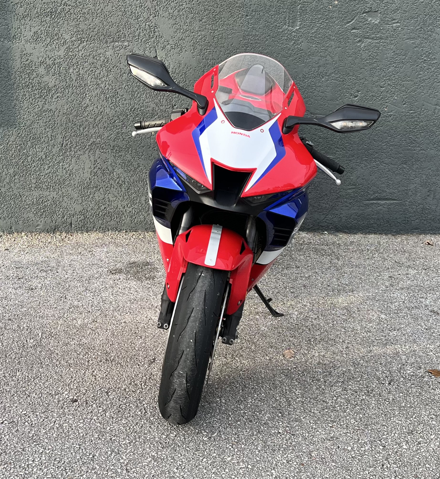 HONDA CBR 1000 RR FIREBLADE