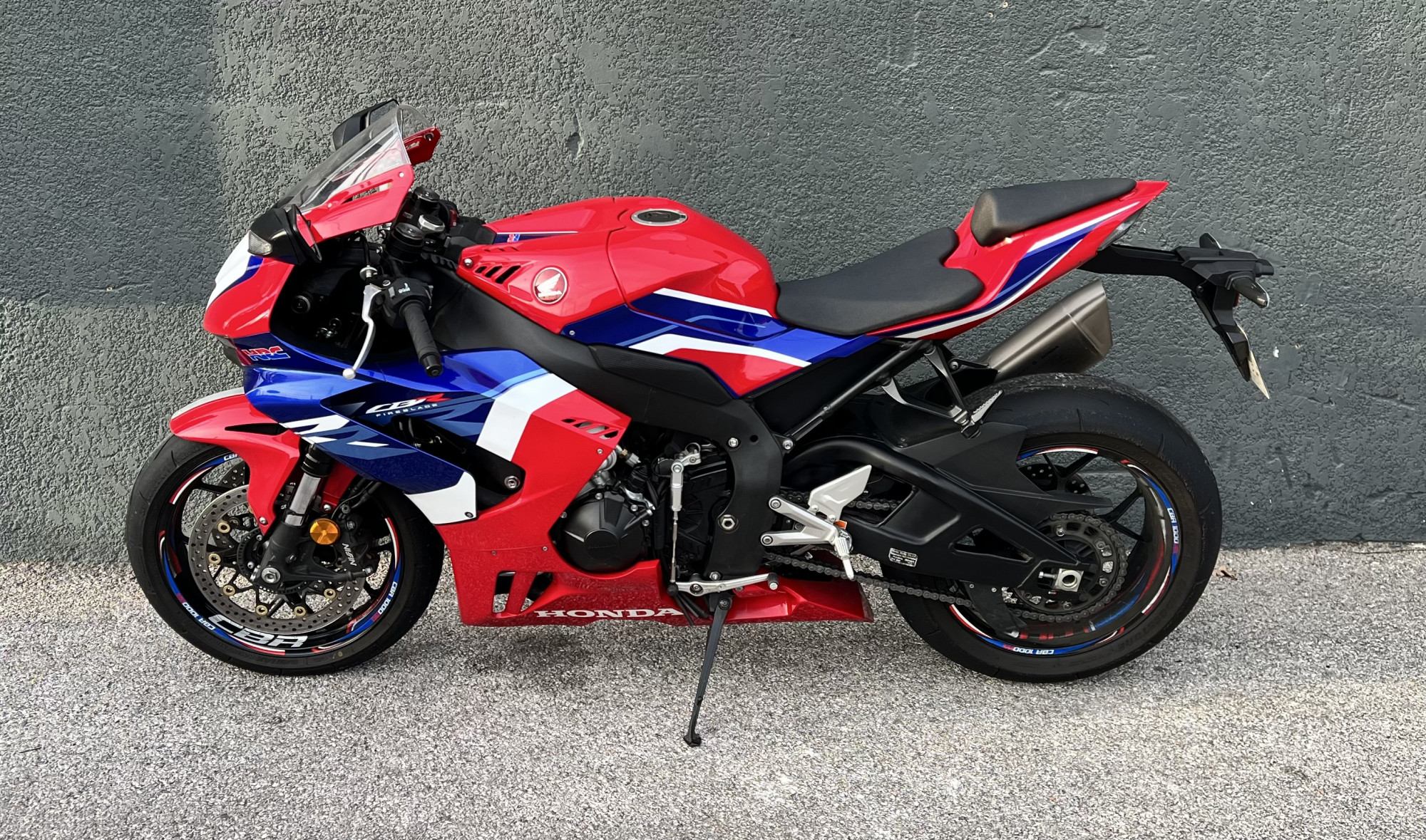 HONDA CBR 1000 RR FIREBLADE