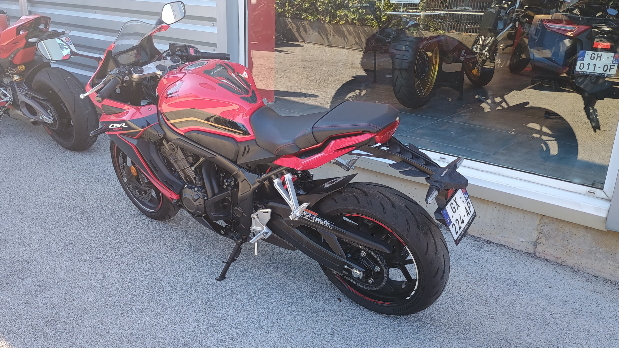 HONDA CBR 650  R