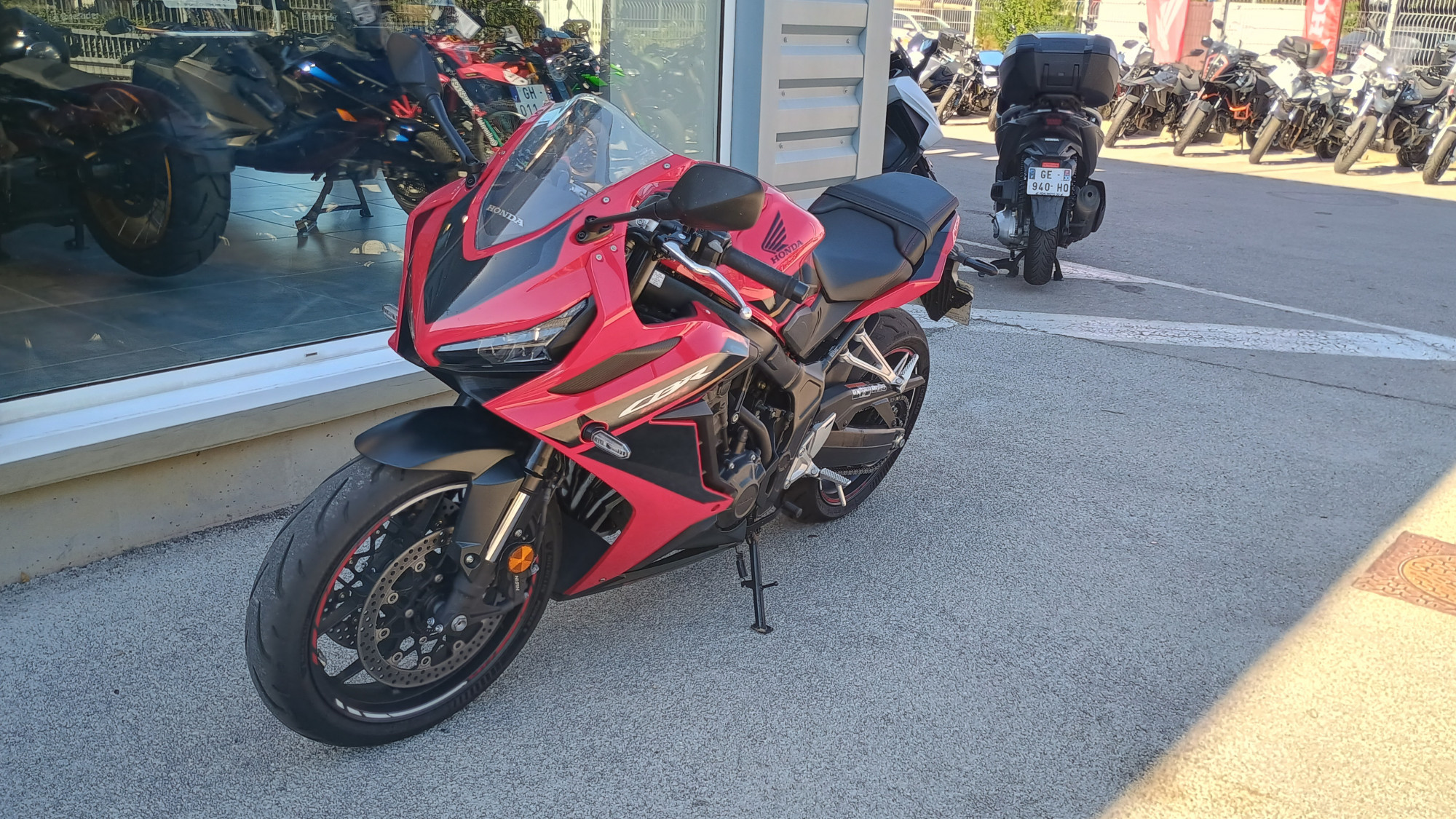HONDA CBR 650  R