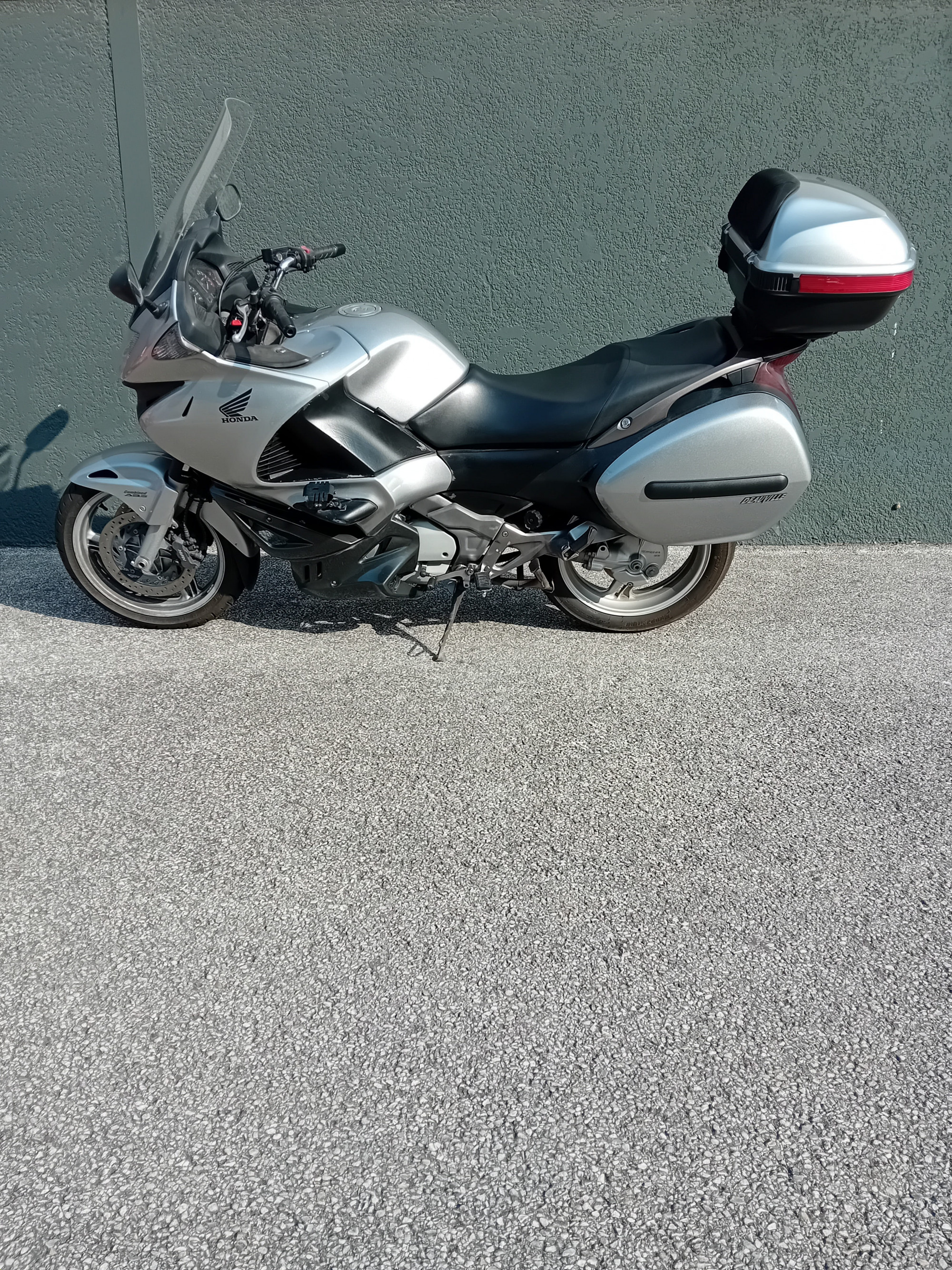 HONDA NT DEAUVILLE 700