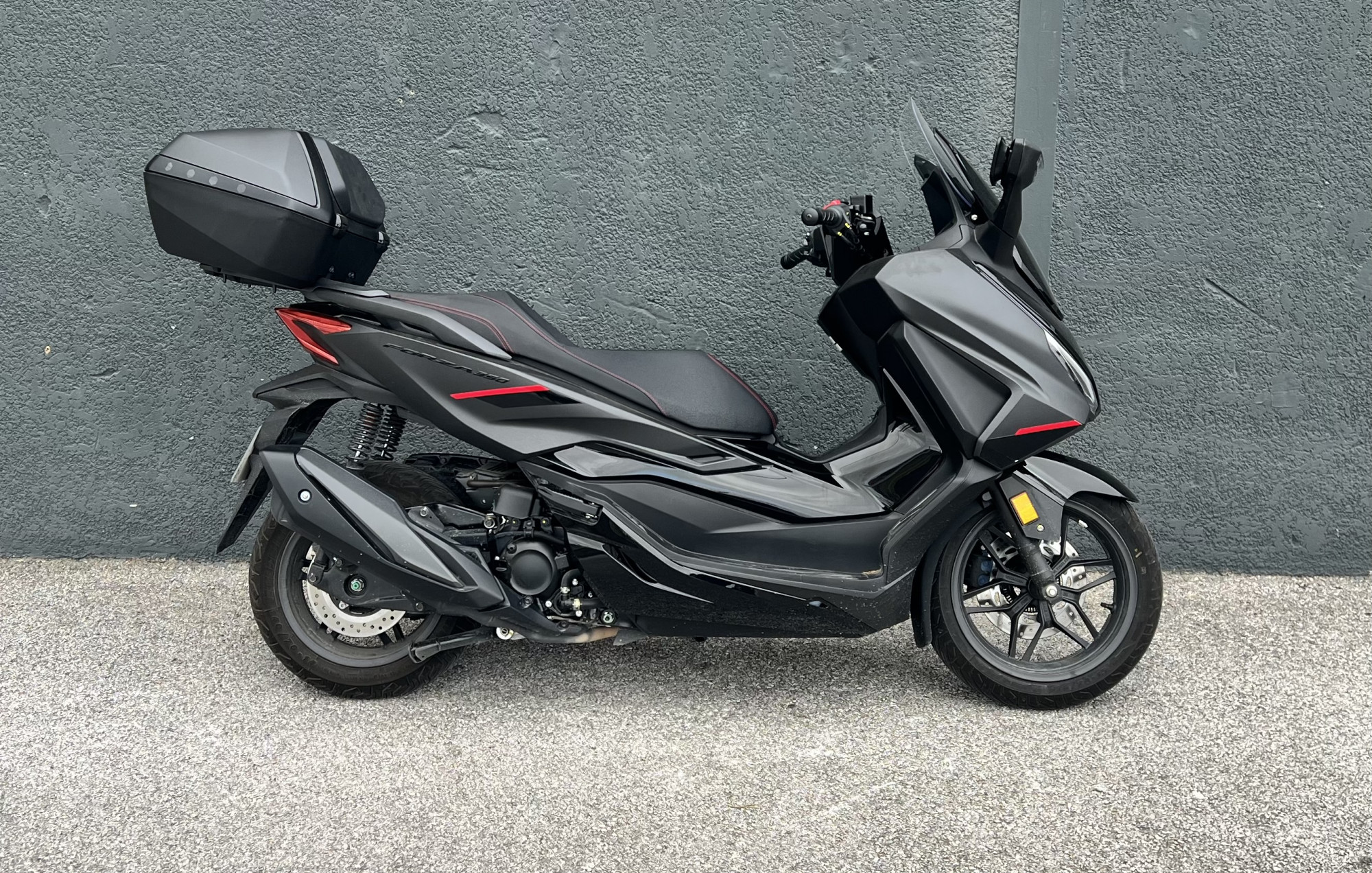 HONDA FORZA 350 SMART TOPBOX SPECIAL EDITION