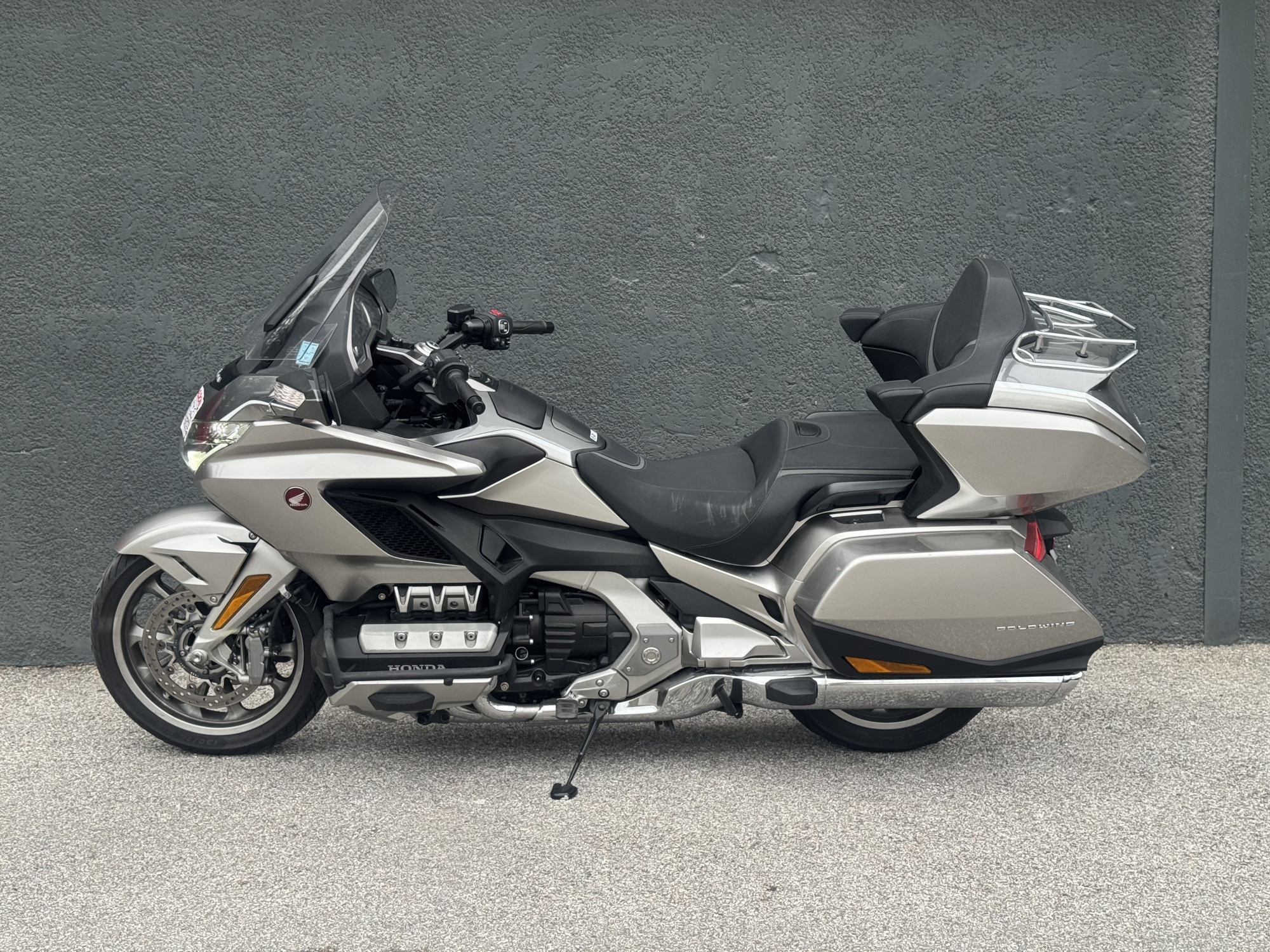 HONDA GL 1800 GOLDWING AIR BAG GPS