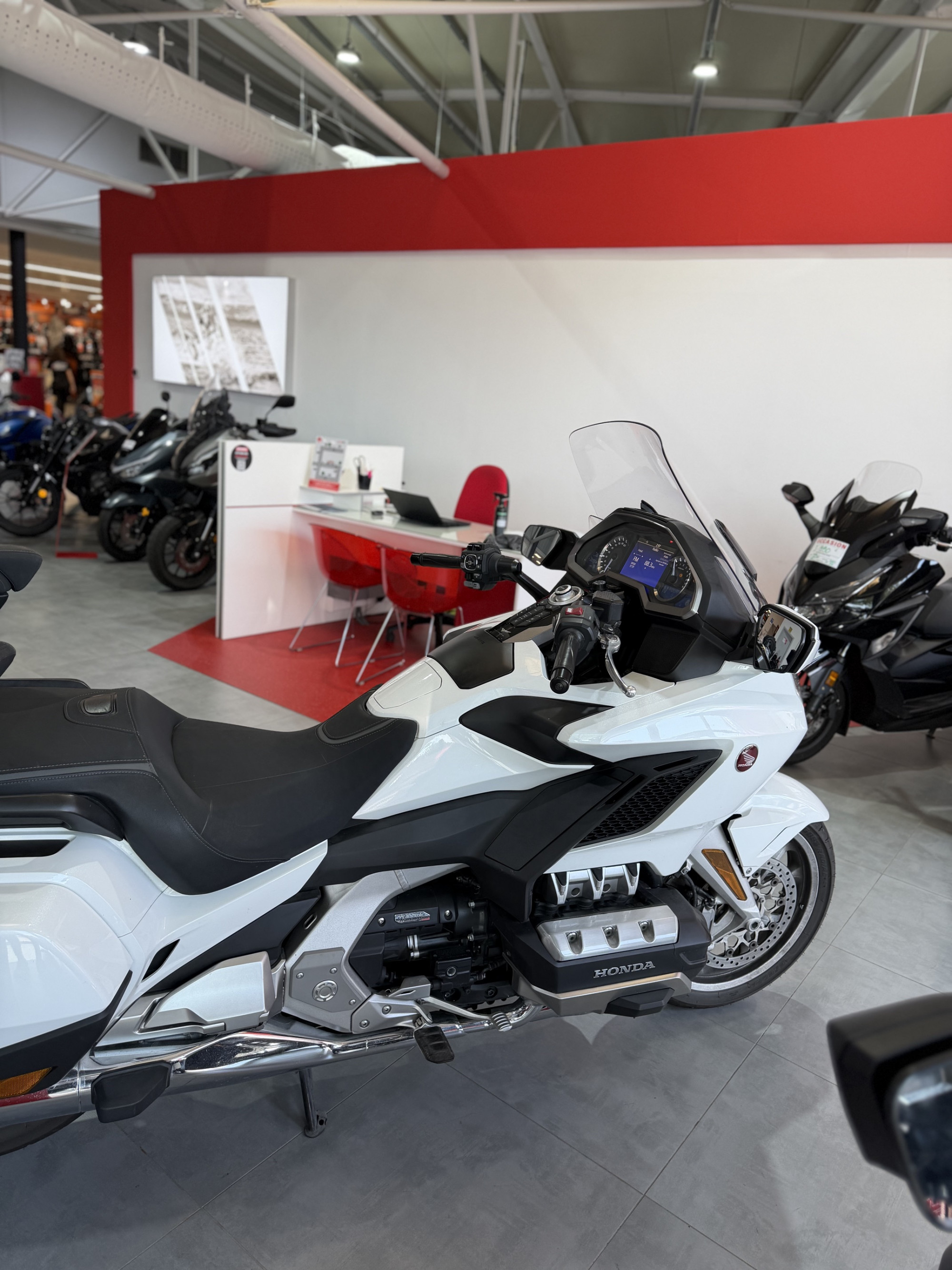 HONDA GL 1800 GOLDWING TOURING DCT