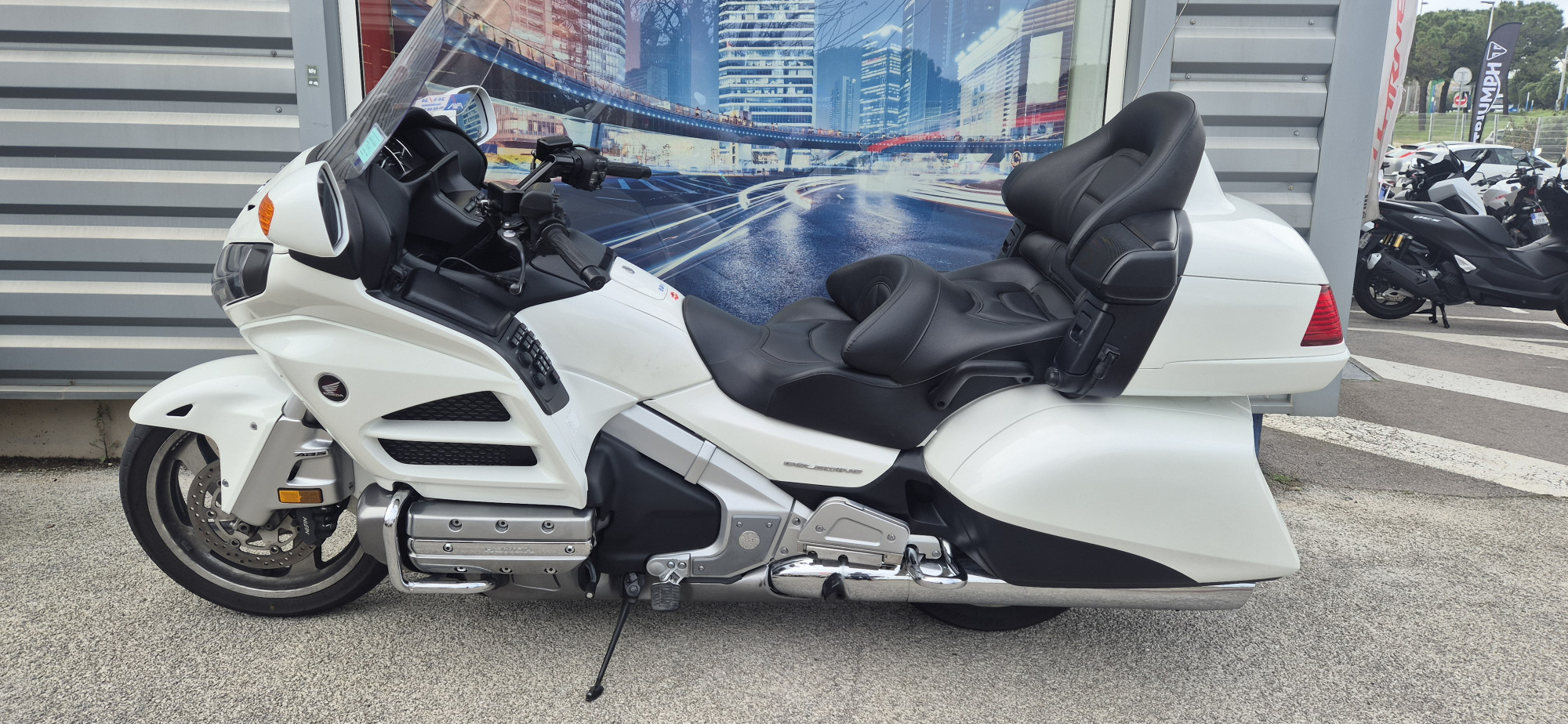 HONDA GL1800 GOLDWING