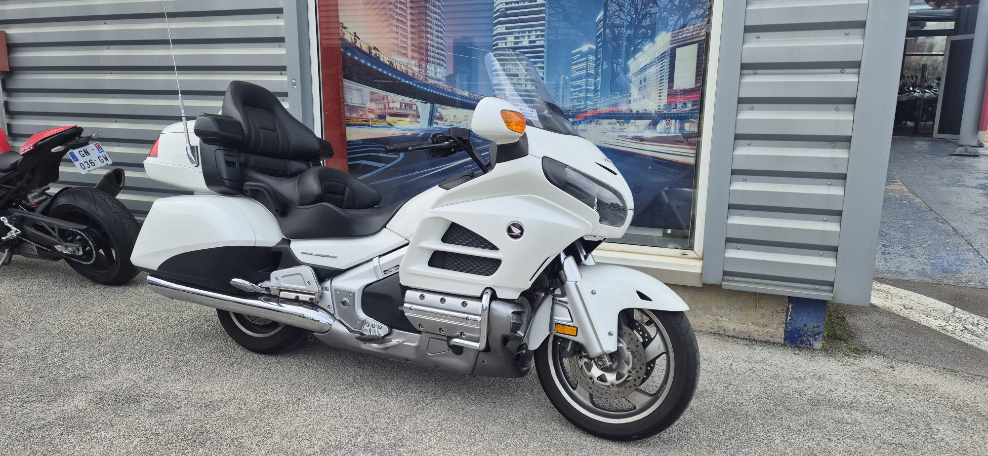 HONDA GL1800 GOLDWING