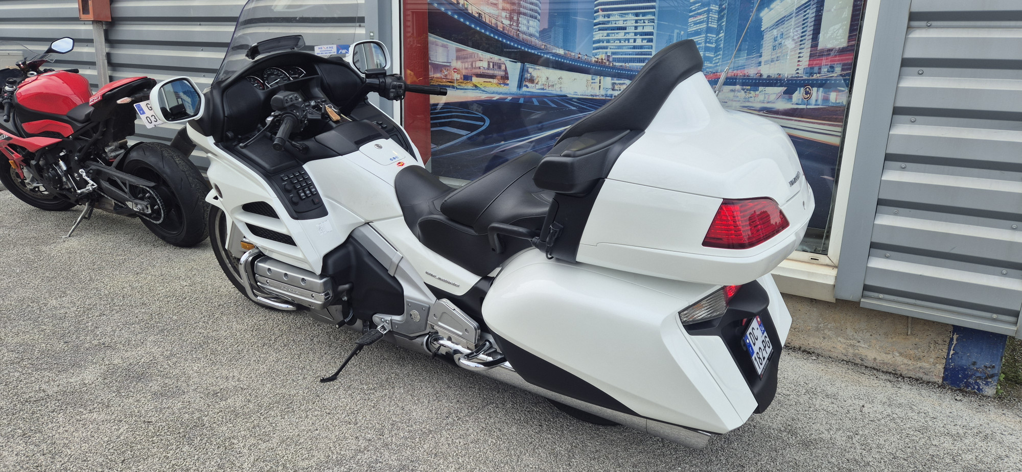 HONDA GL1800 GOLDWING