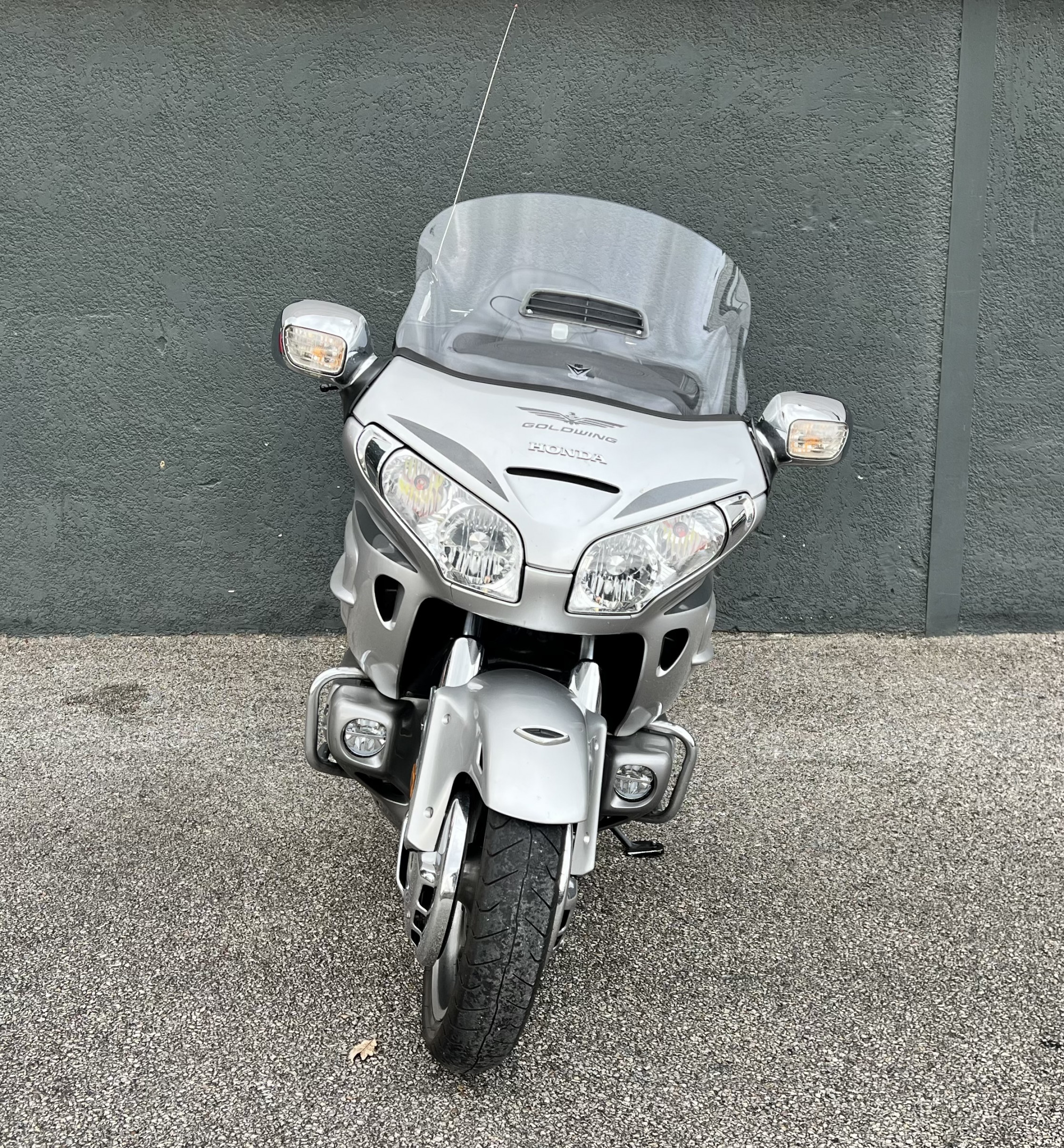 HONDA GL1800 GOLDWING