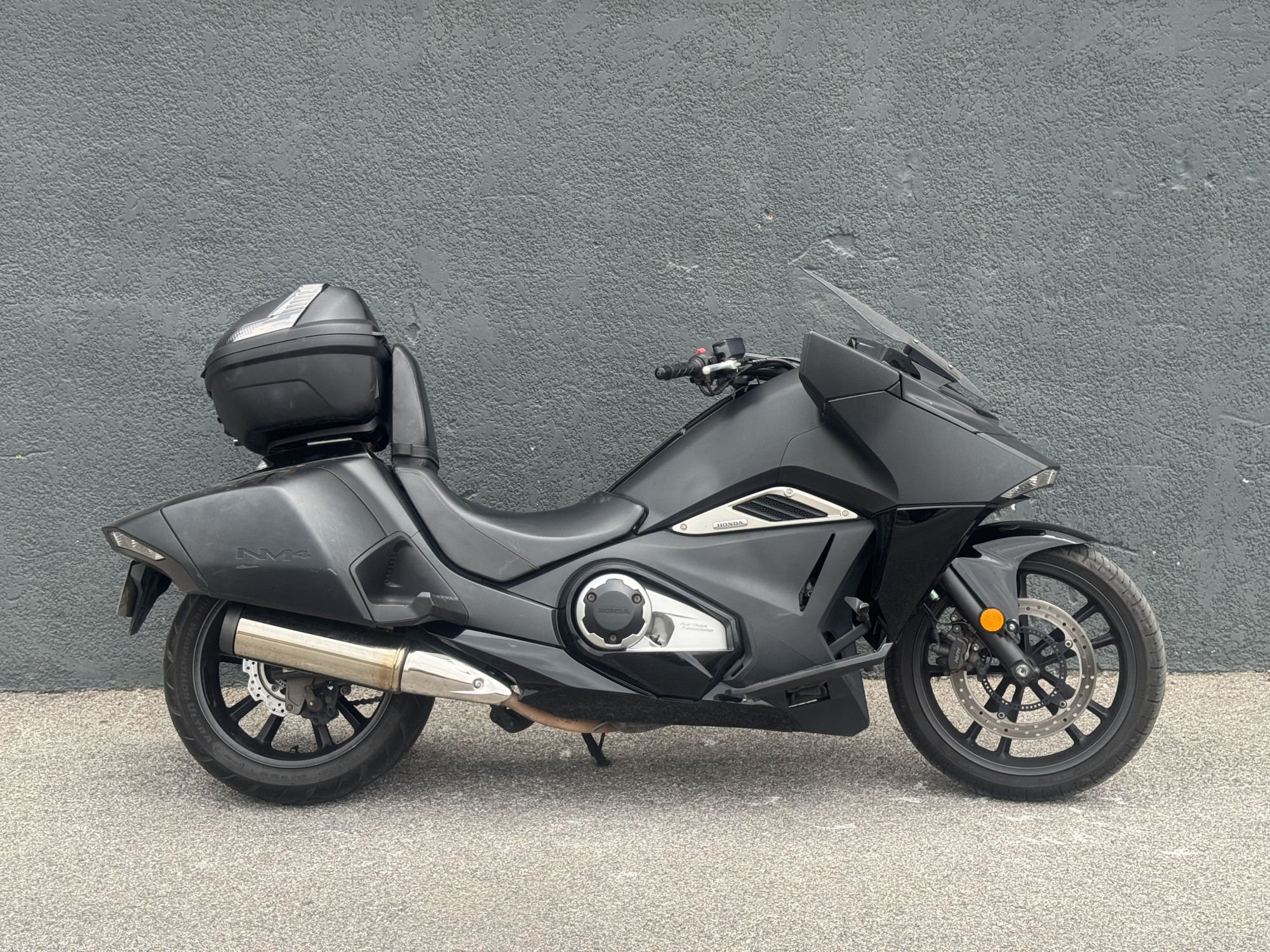 HONDA NM4 VULTUS