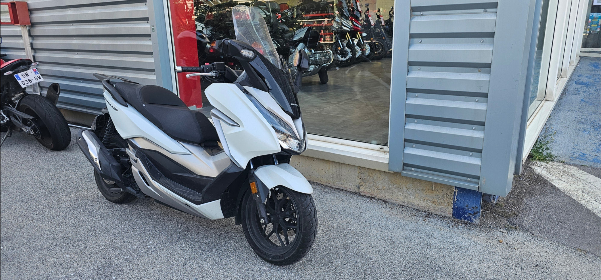 HONDA NSS FORZA 300