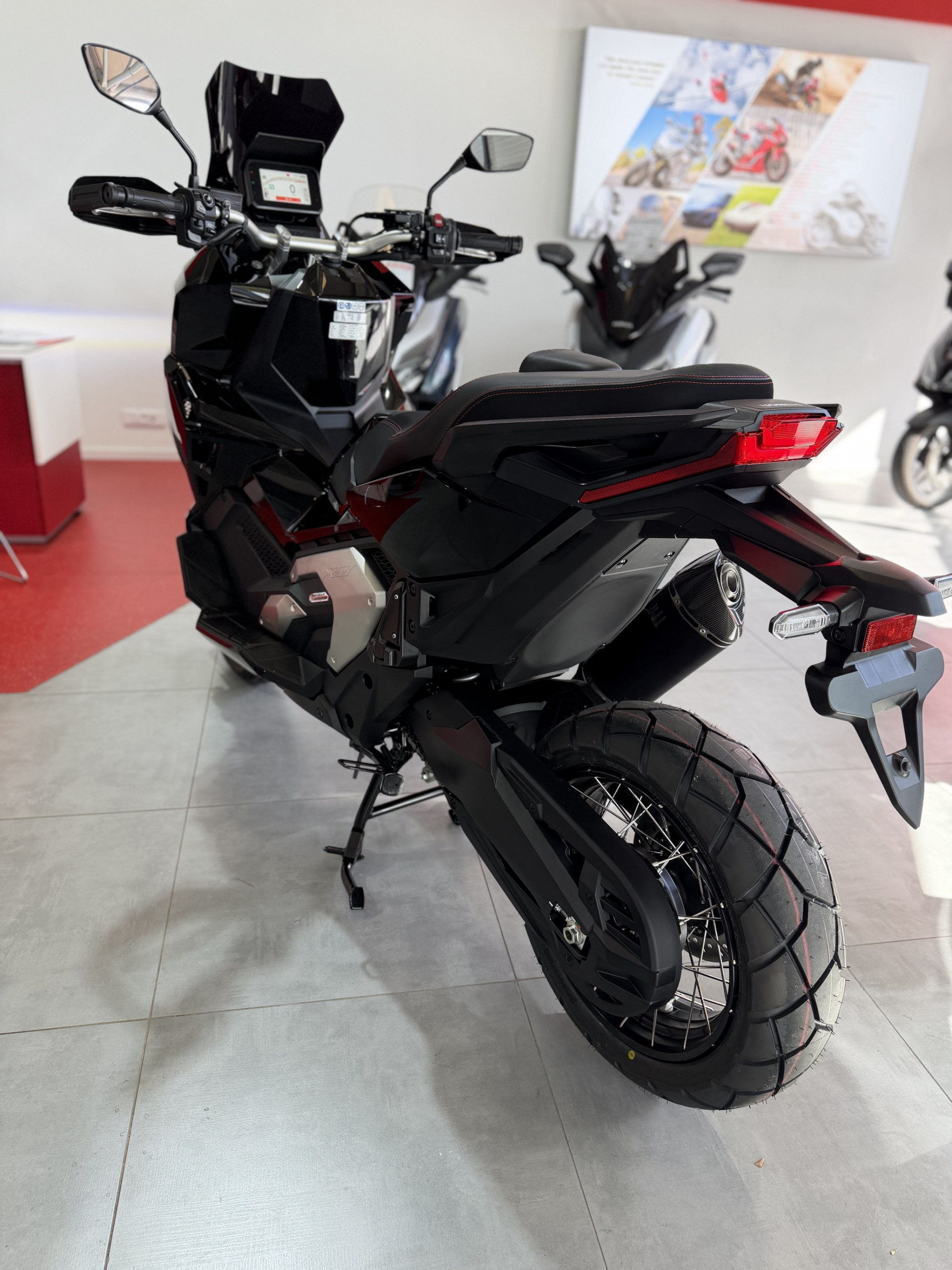 HONDA X-ADV 750 DCT