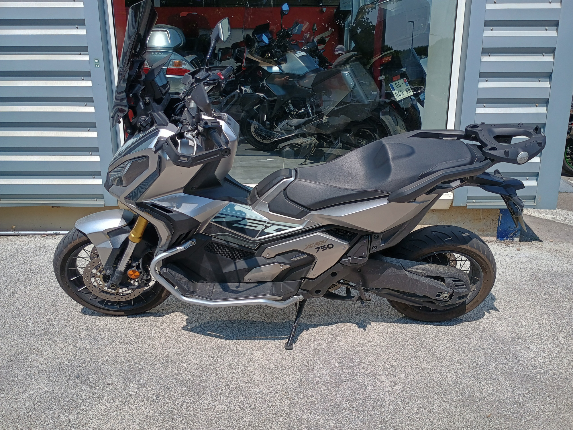 HONDA X-ADV