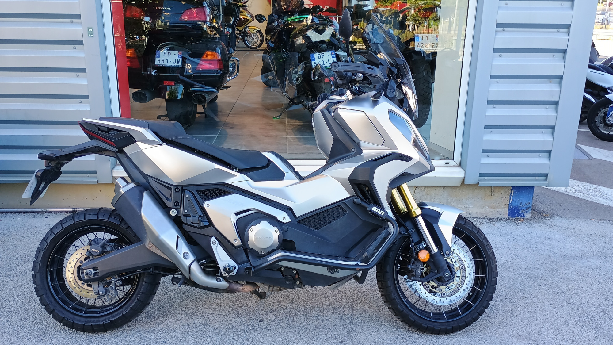 HONDA X-ADV