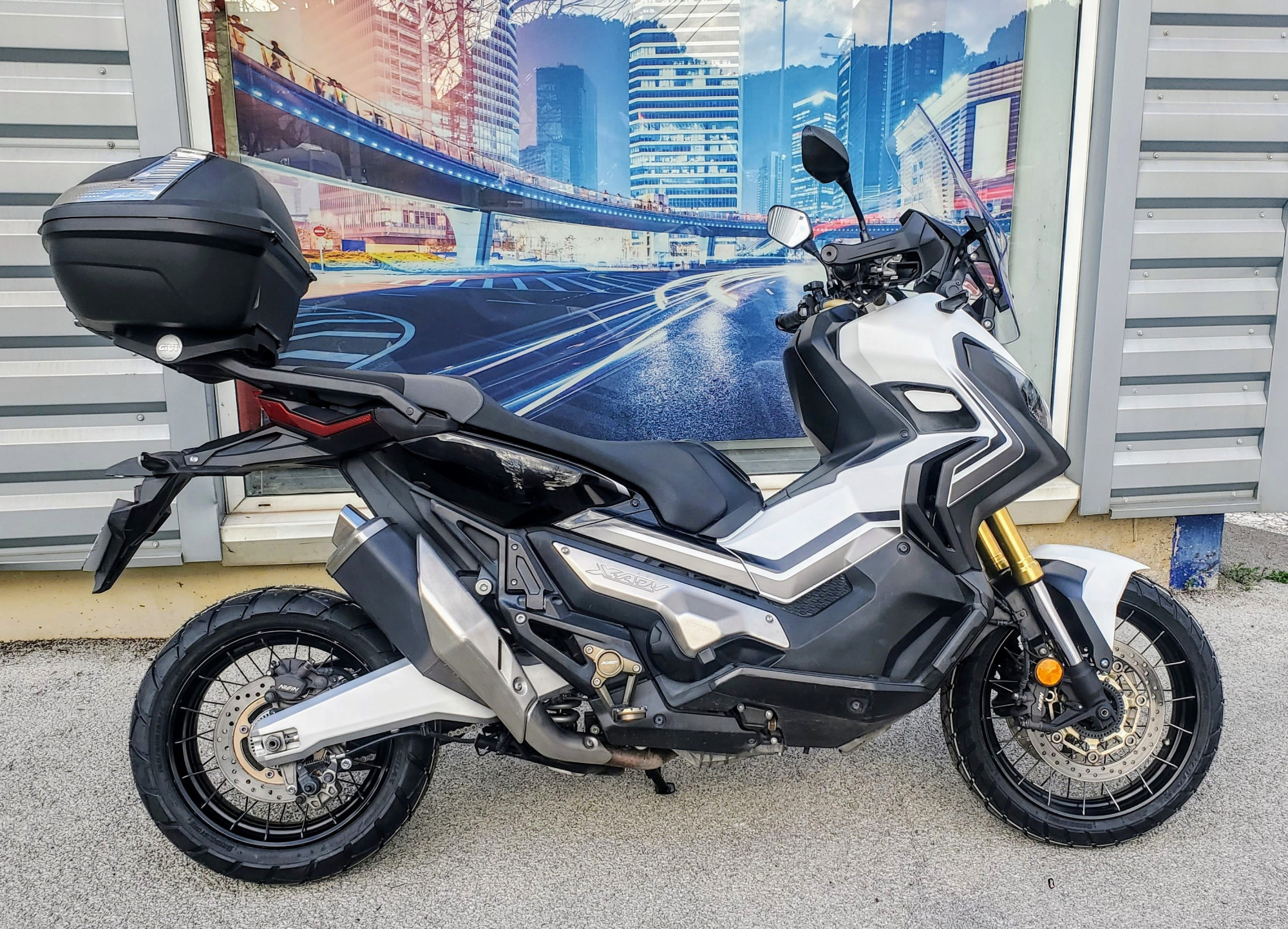 HONDA X-ADV