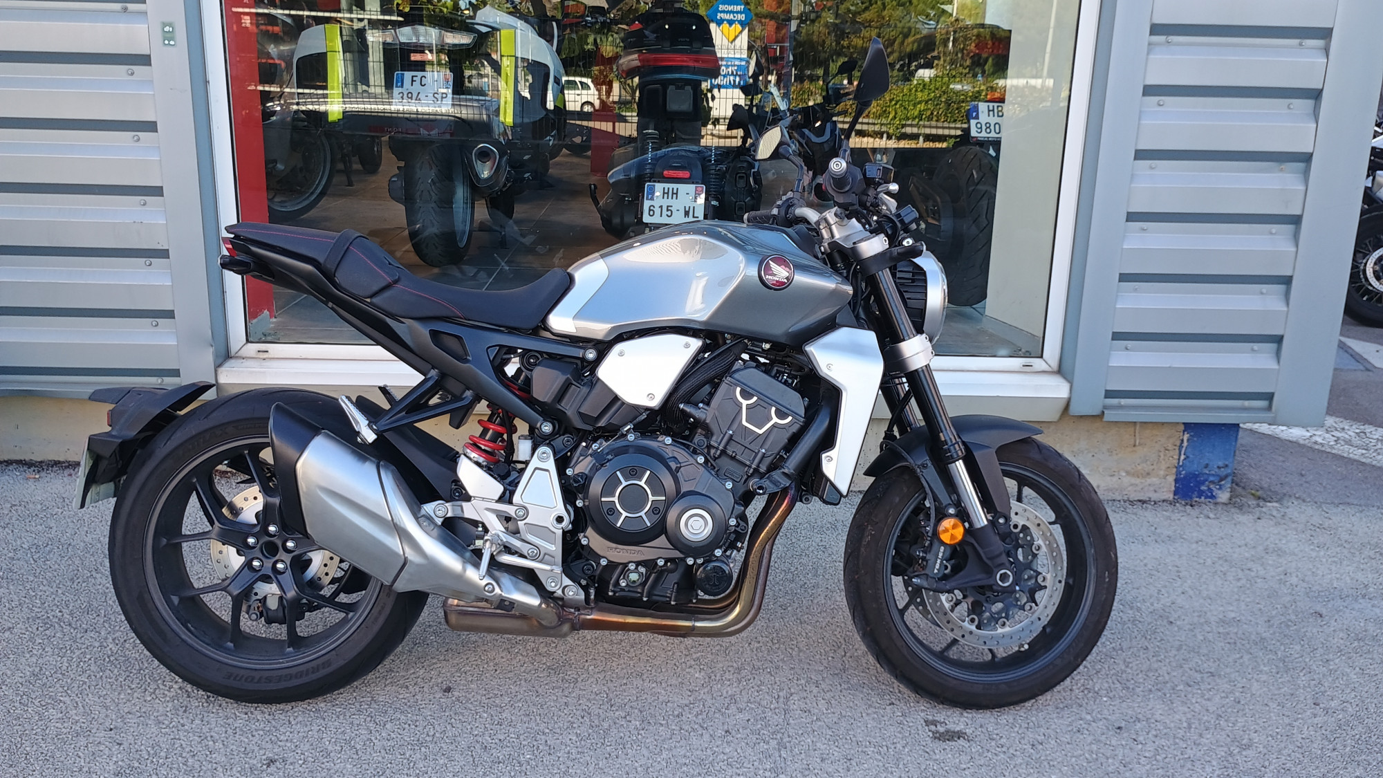 HONDA CB 1000 R