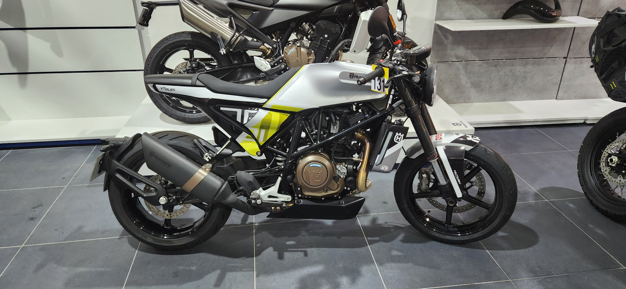 HUSQVARNA 701 VITPILEN