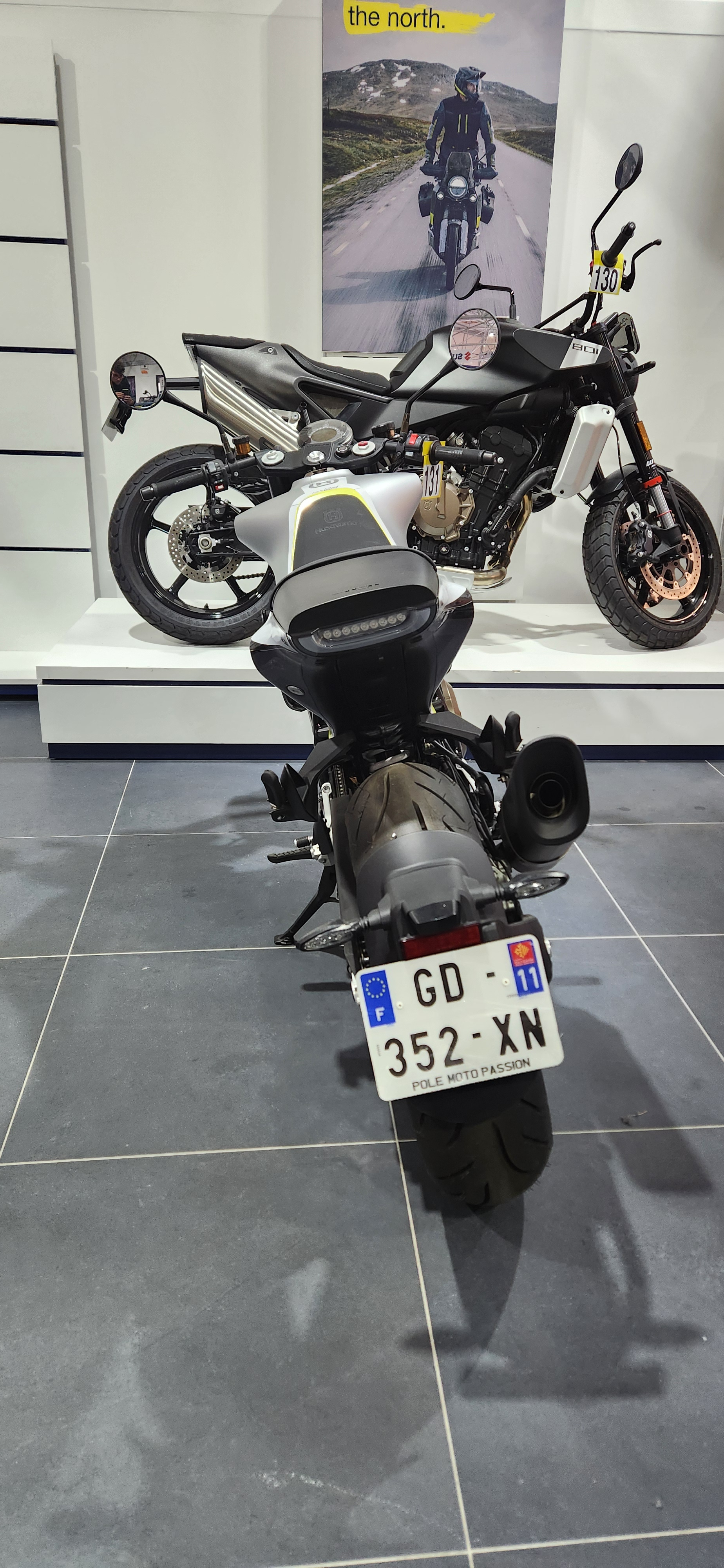 HUSQVARNA 701 VITPILEN