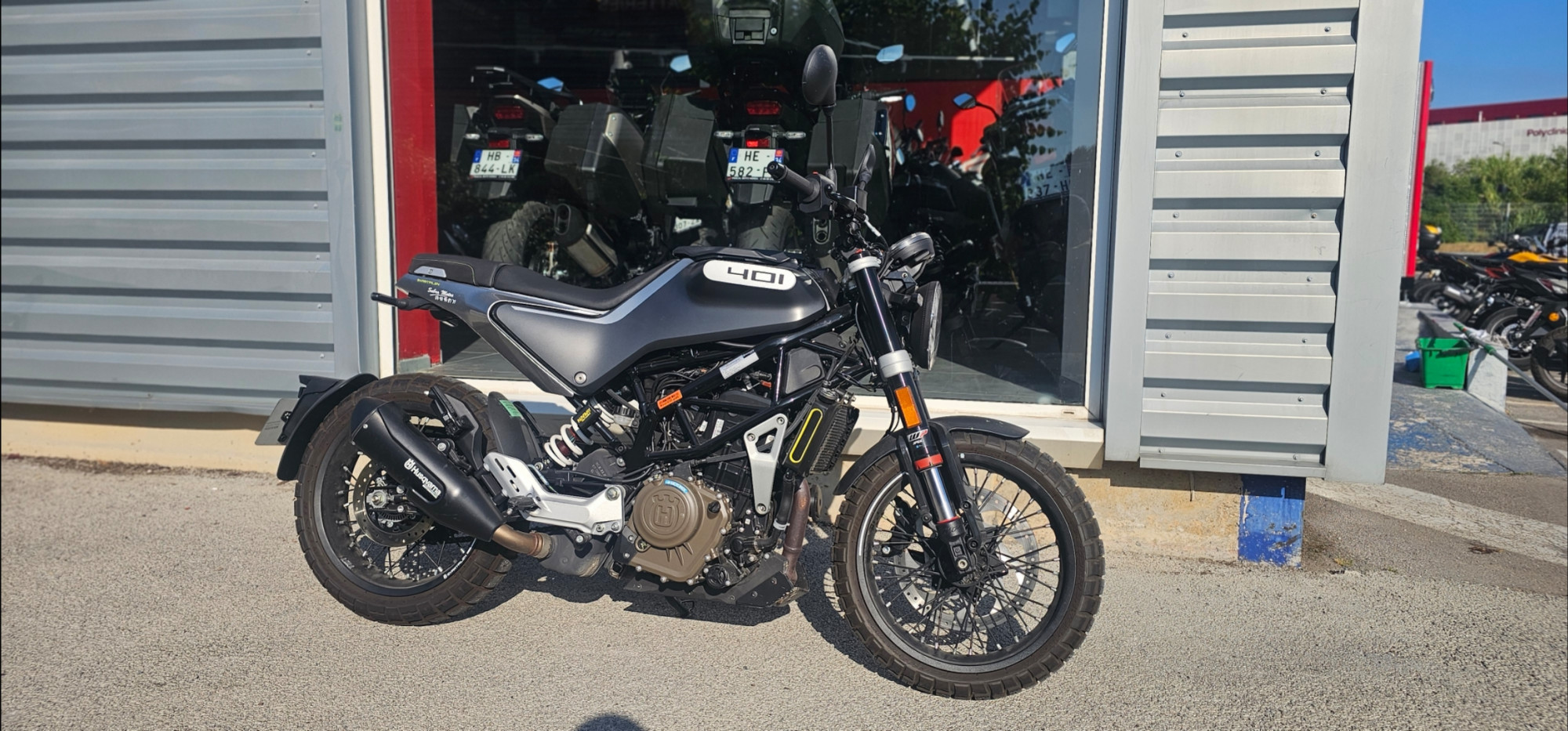 HUSQVARNA SVARTPILEN 401