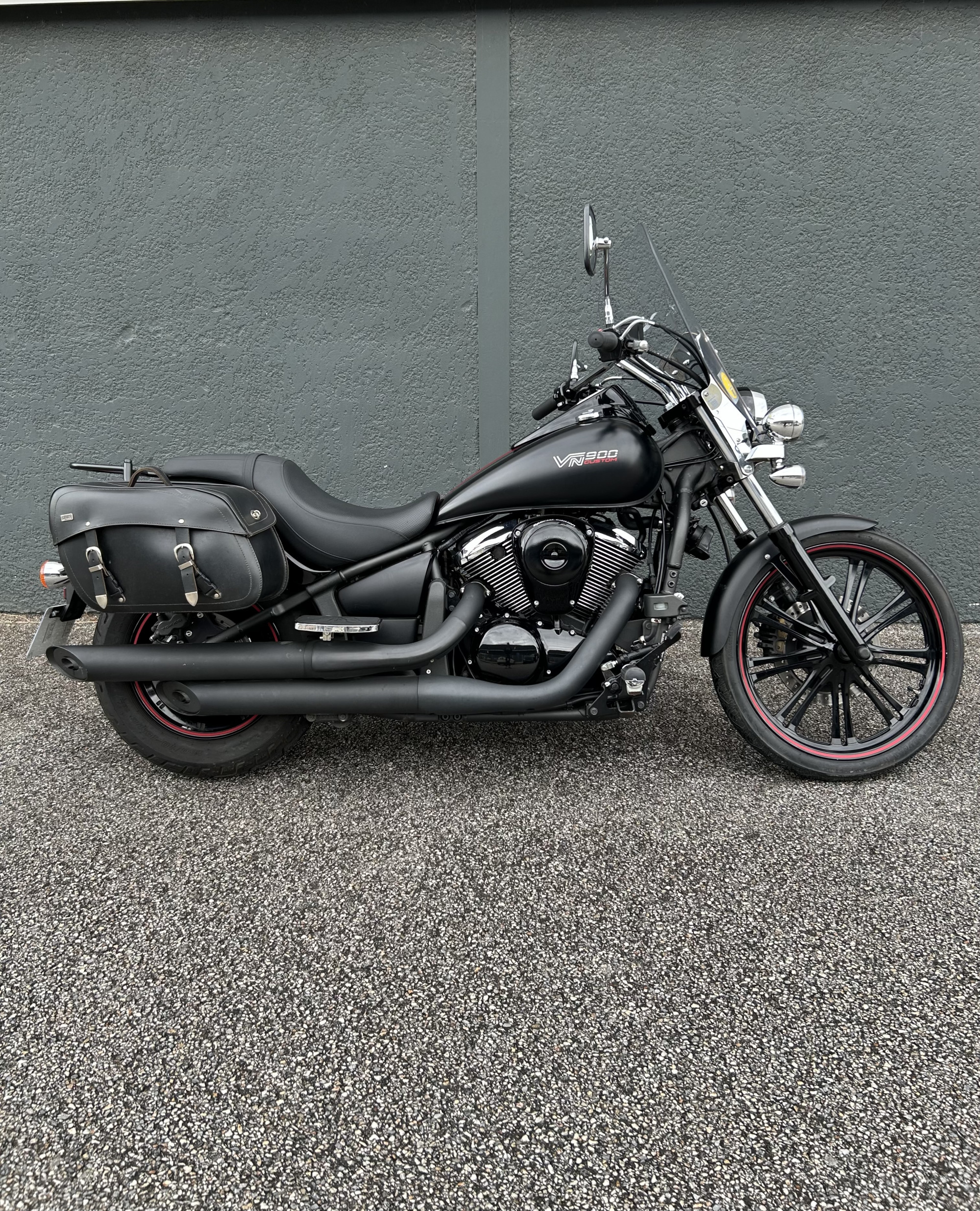 KAWASAKI VN 900 CUSTOM
