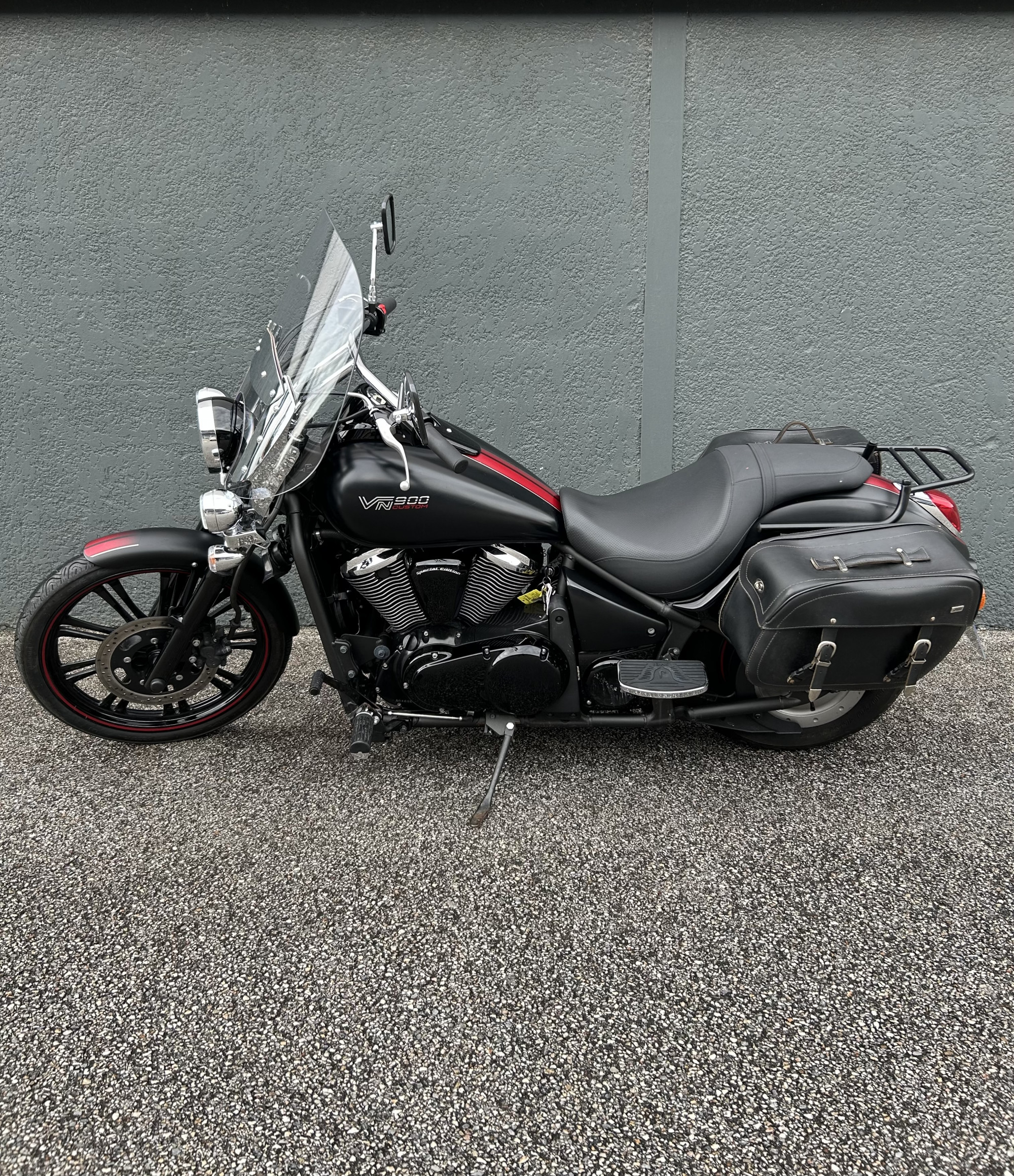 KAWASAKI VN 900 CUSTOM