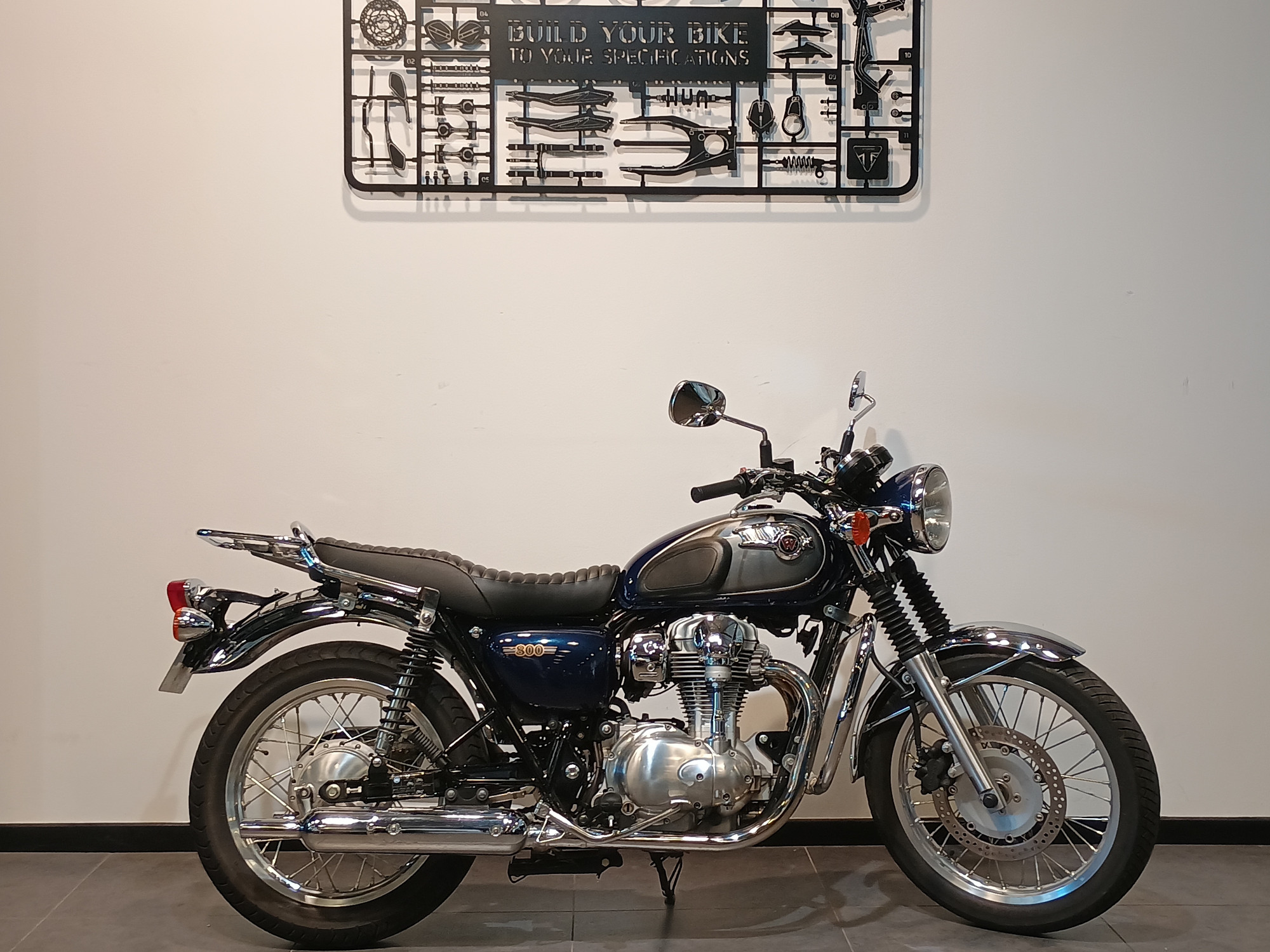 KAWASAKI W 800