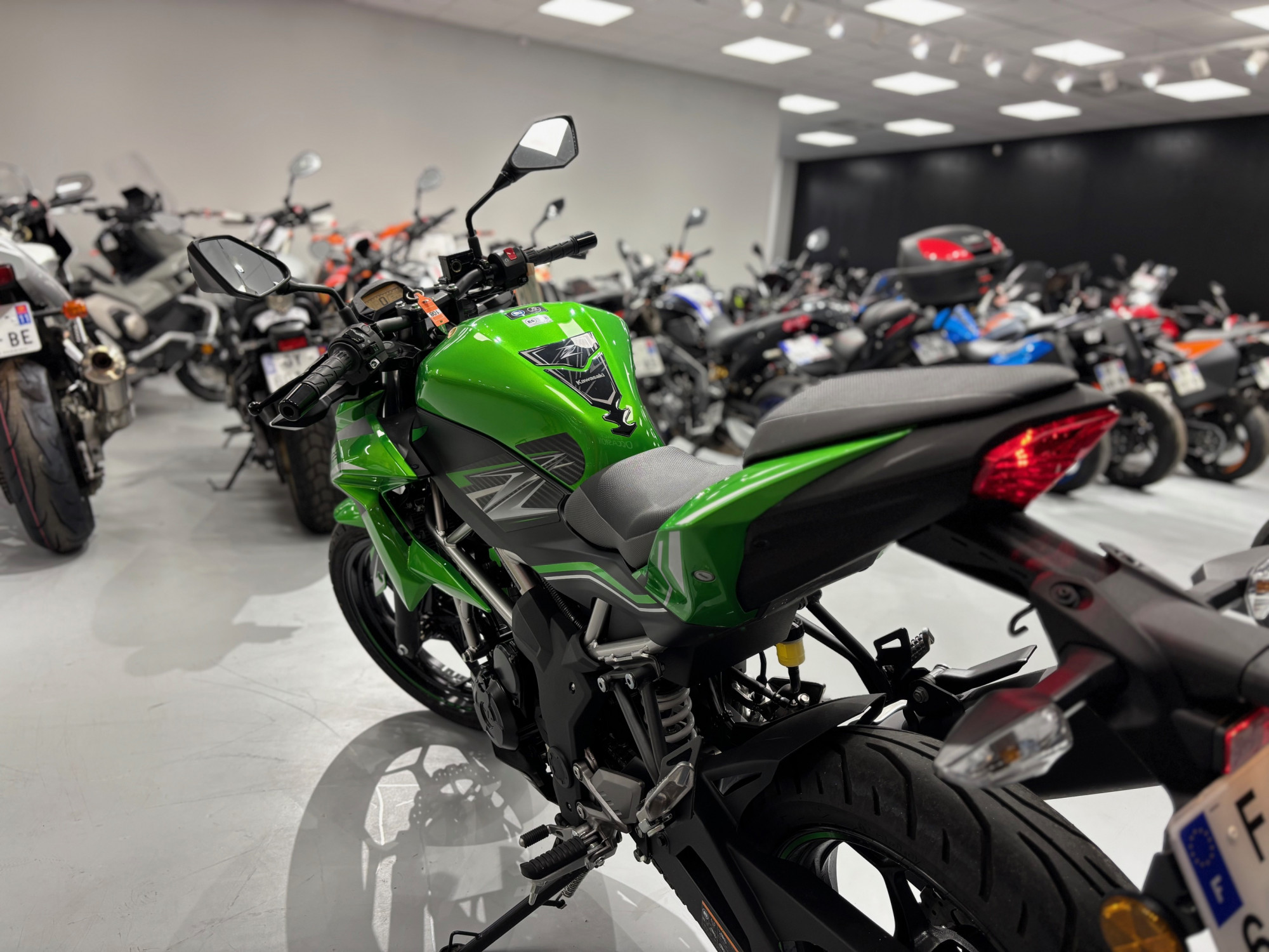 KAWASAKI Z-125