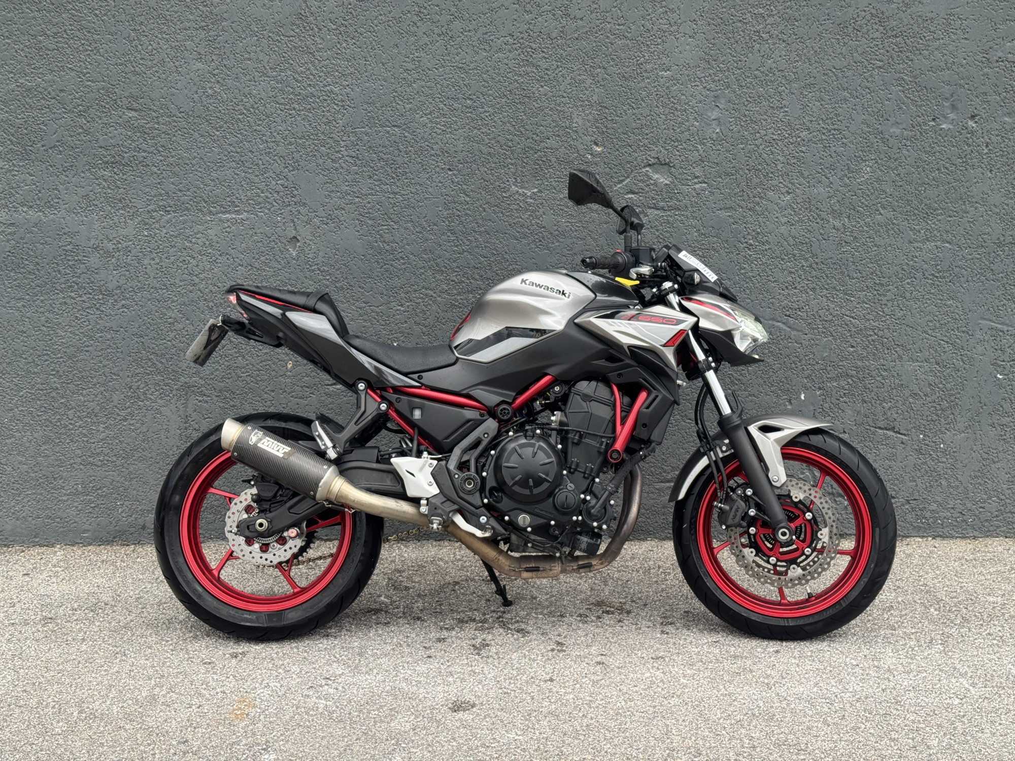 KAWASAKI Z 650 (47.5CV)