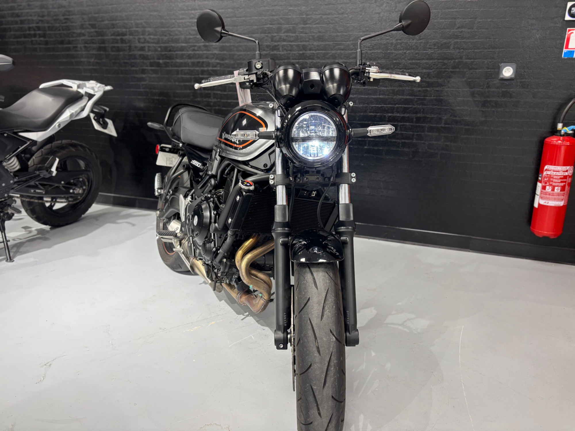 KAWASAKI Z 650