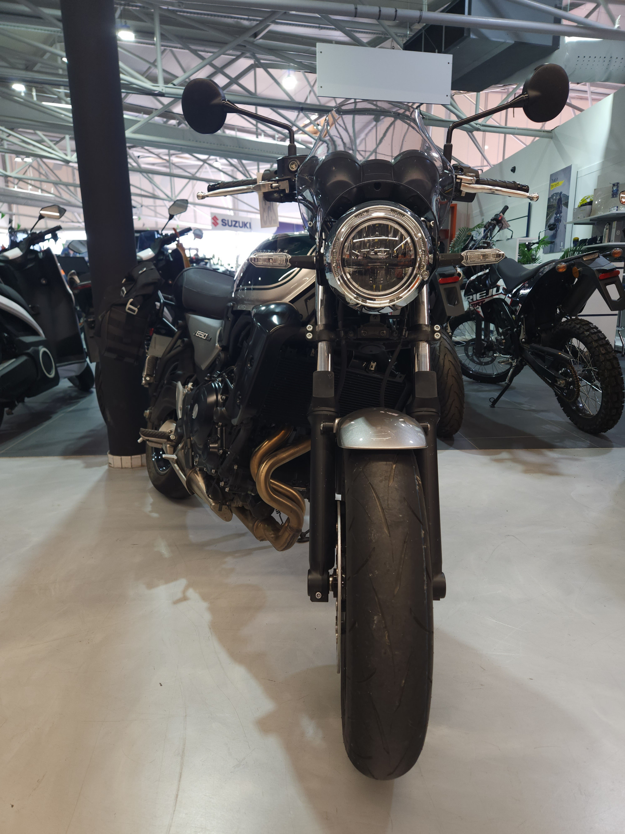 KAWASAKI Z 650 RS