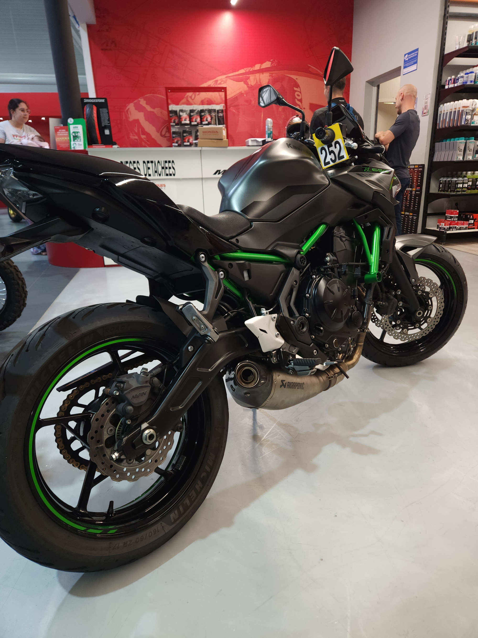 KAWASAKI Z 650