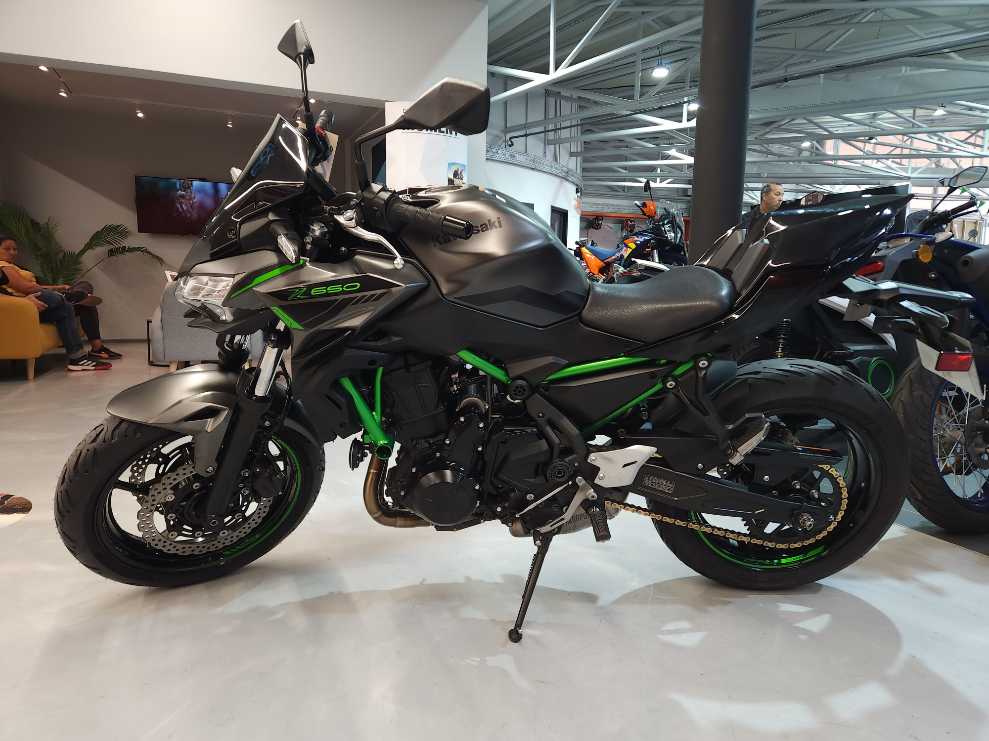 KAWASAKI Z 650