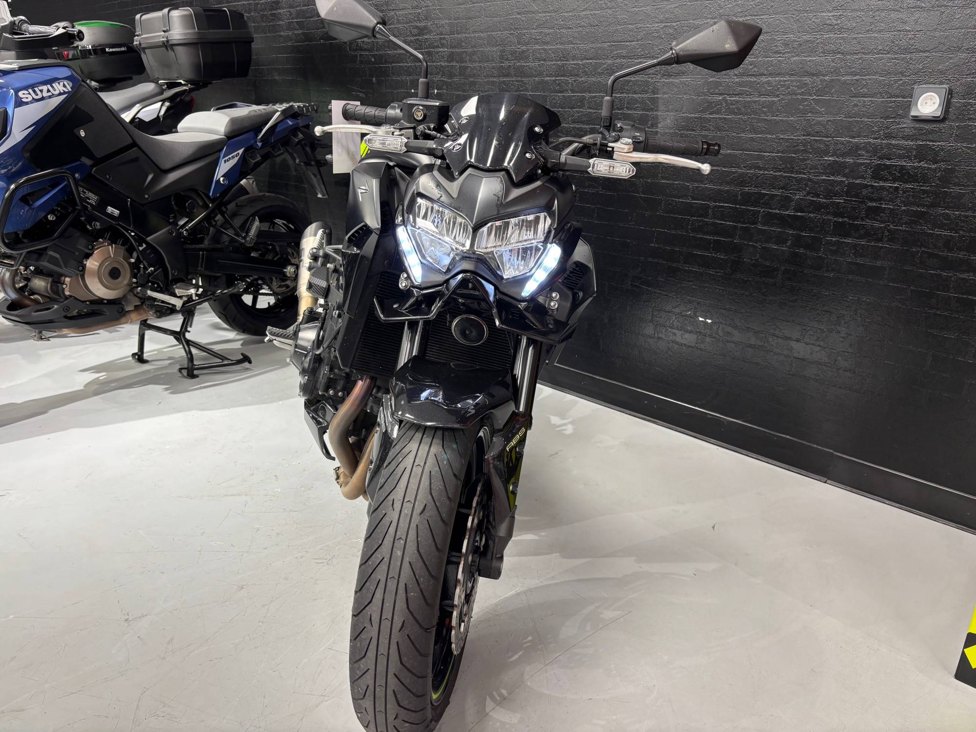 KAWASAKI Z 900