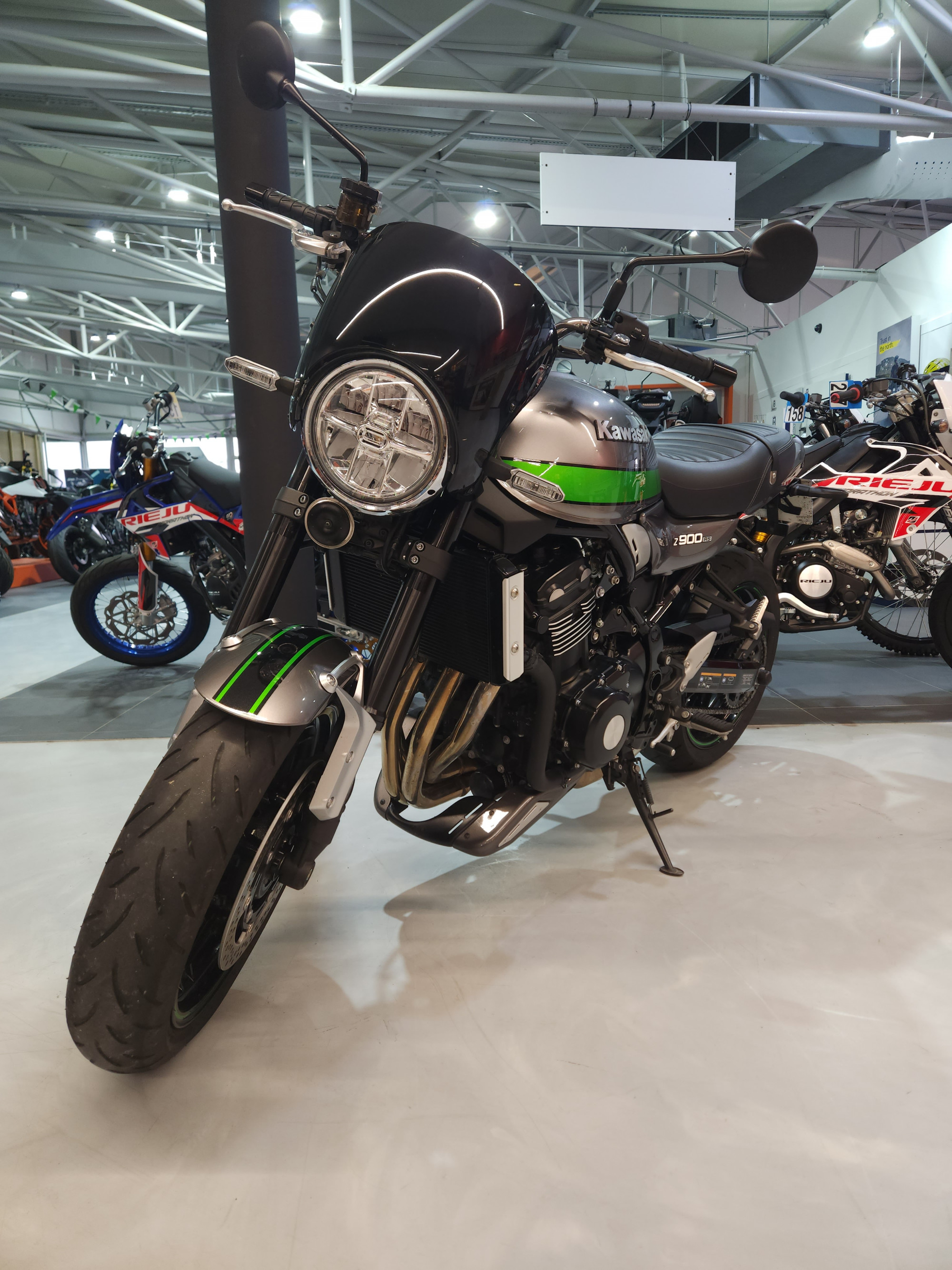 KAWASAKI Z 900 RS