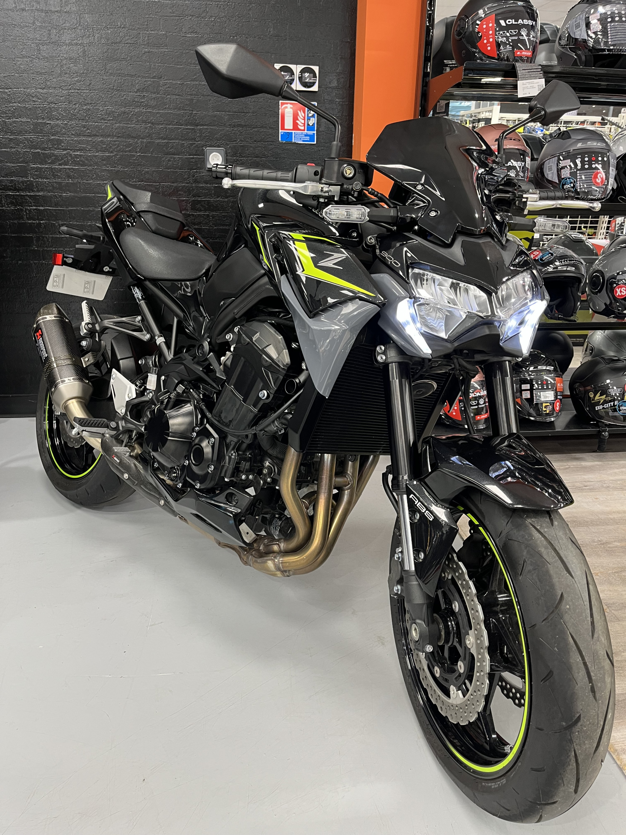 KAWASAKI Z 900