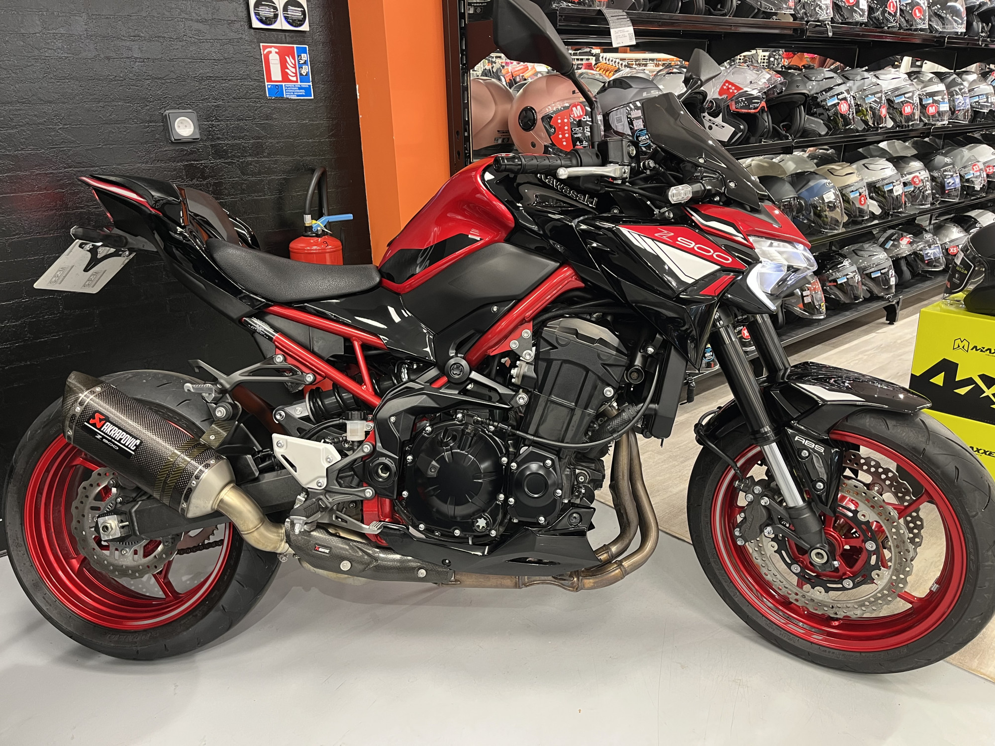 KAWASAKI Z 900