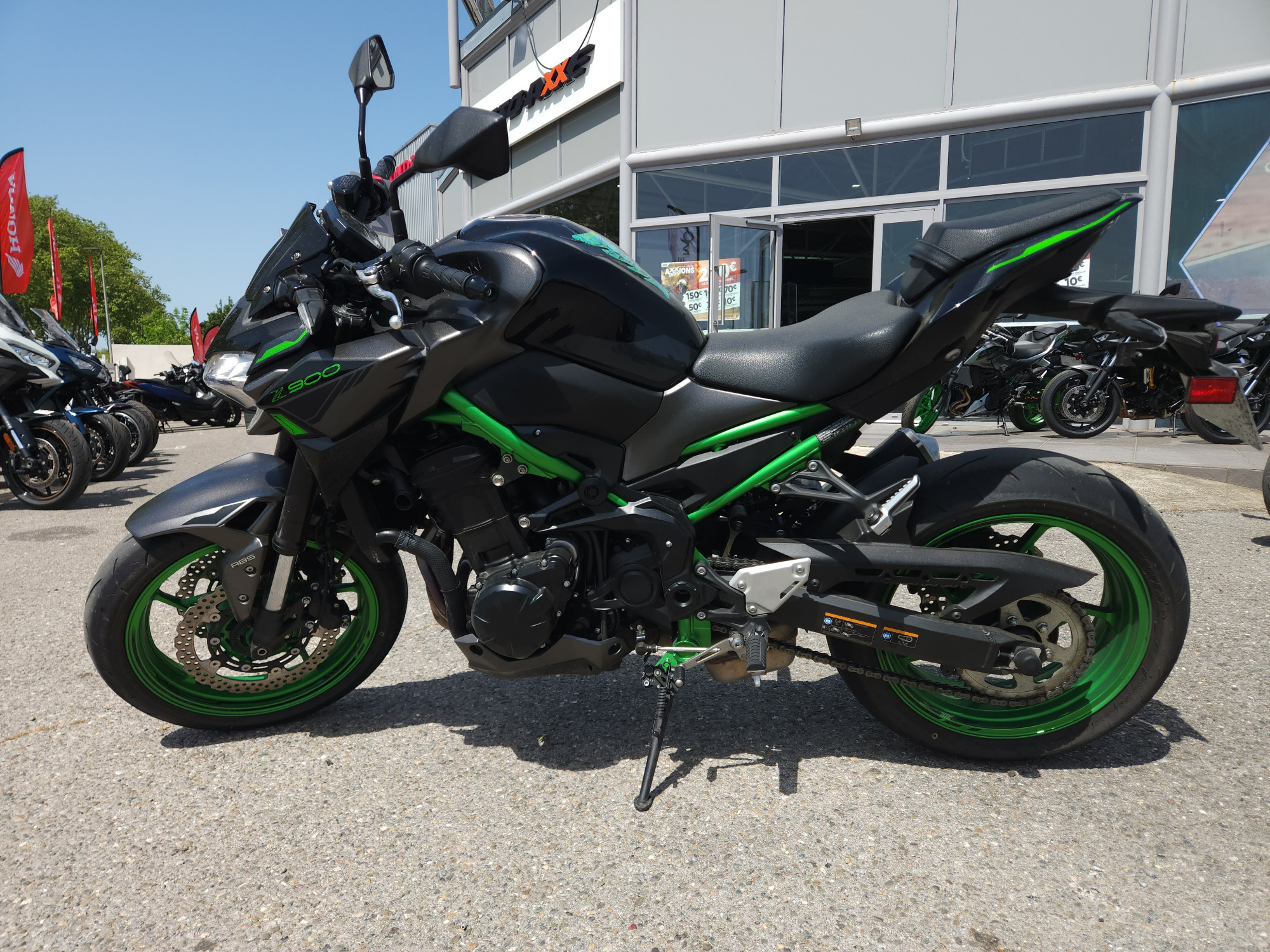 KAWASAKI Z 900