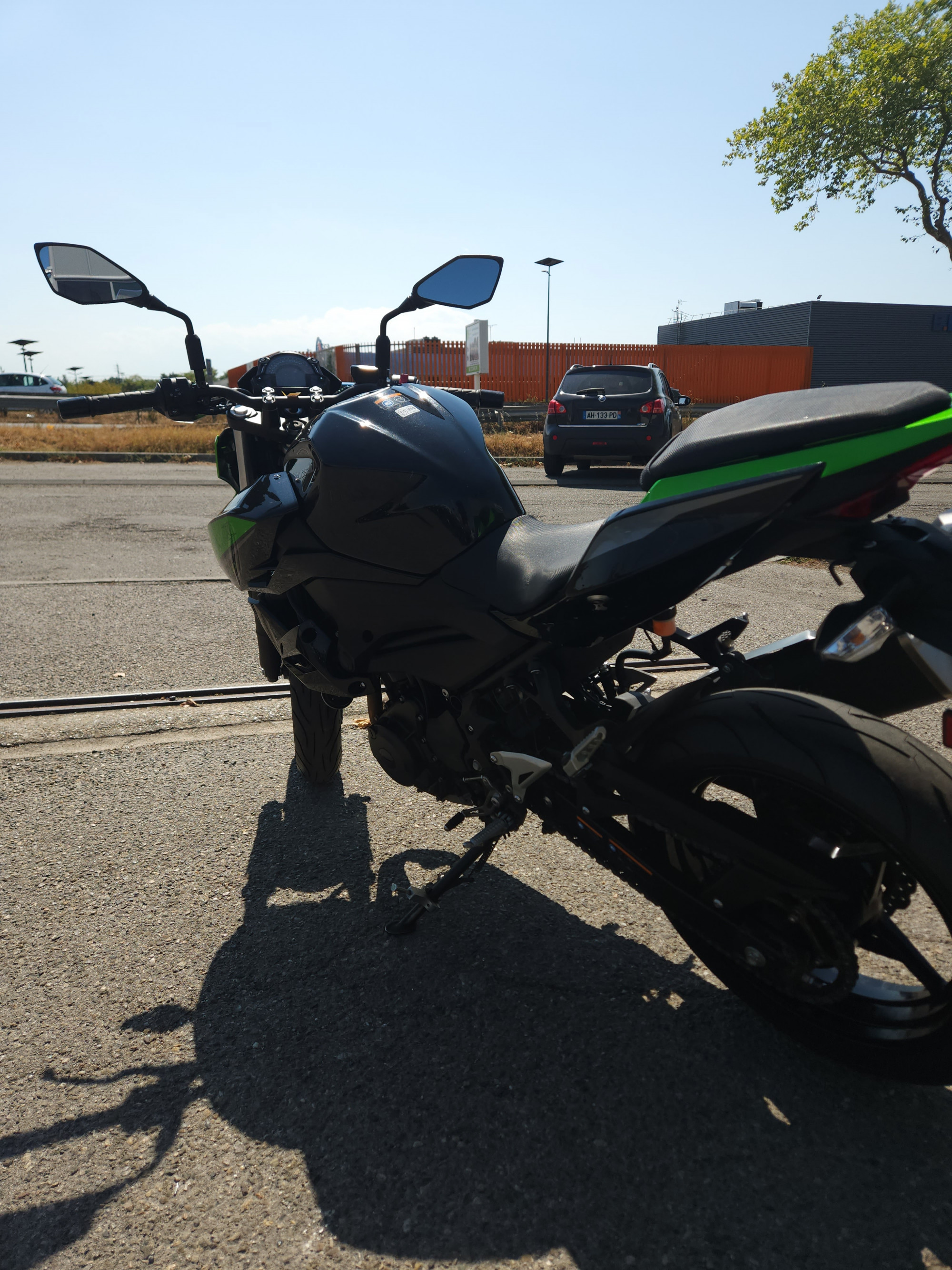 KAWASAKI Z400