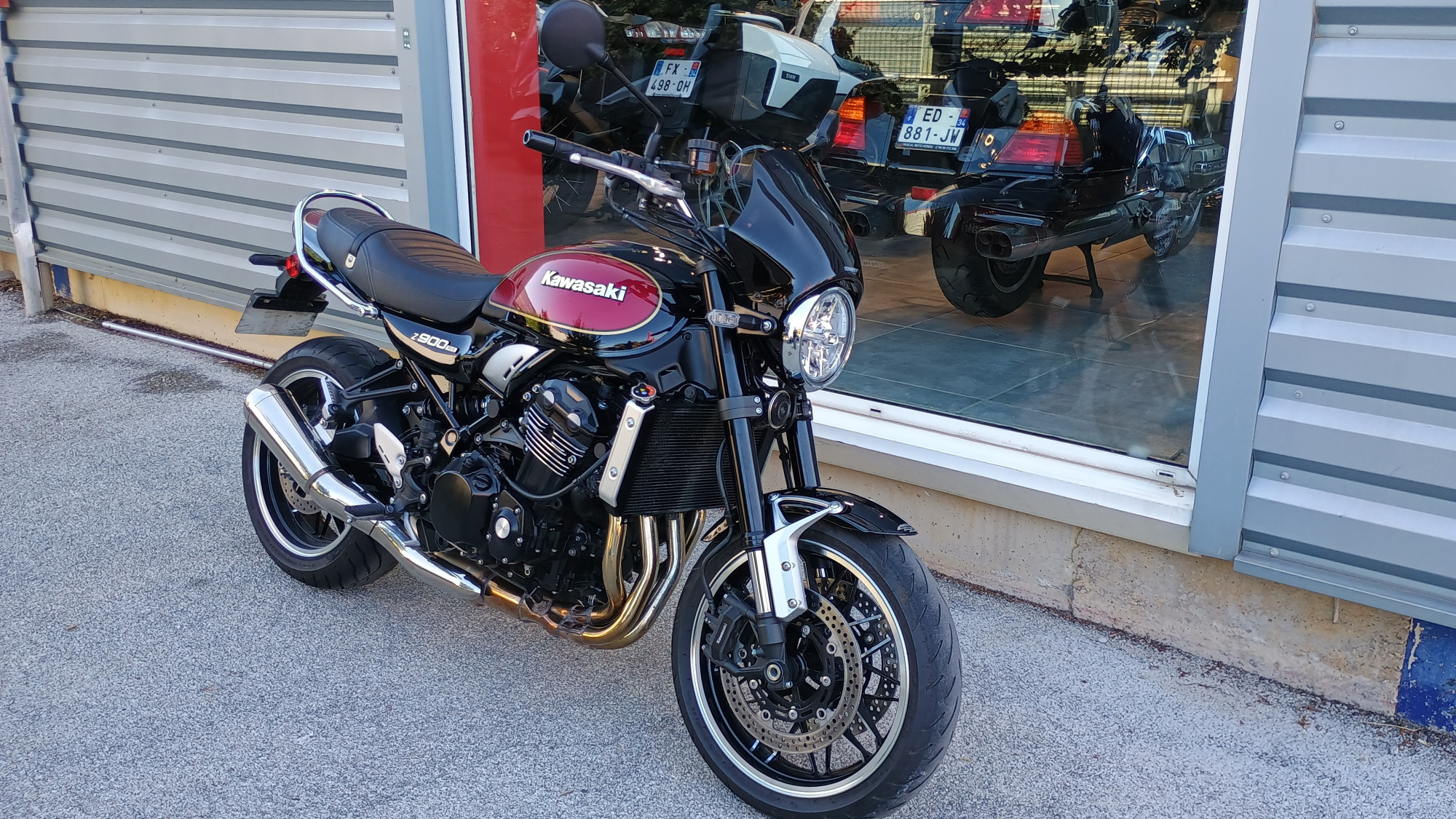 KAWASAKI Z900RS