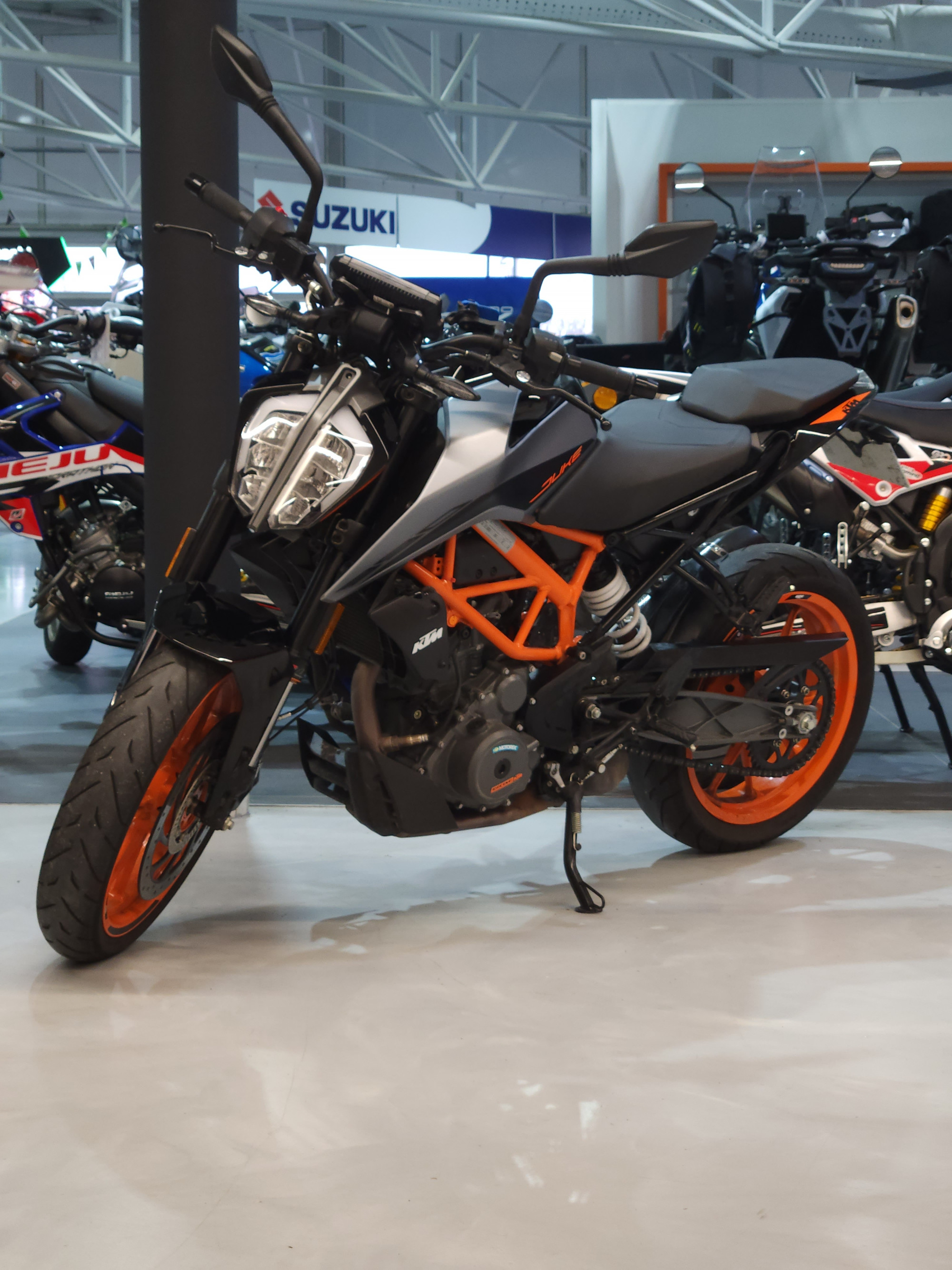 KTM 390 DUKE