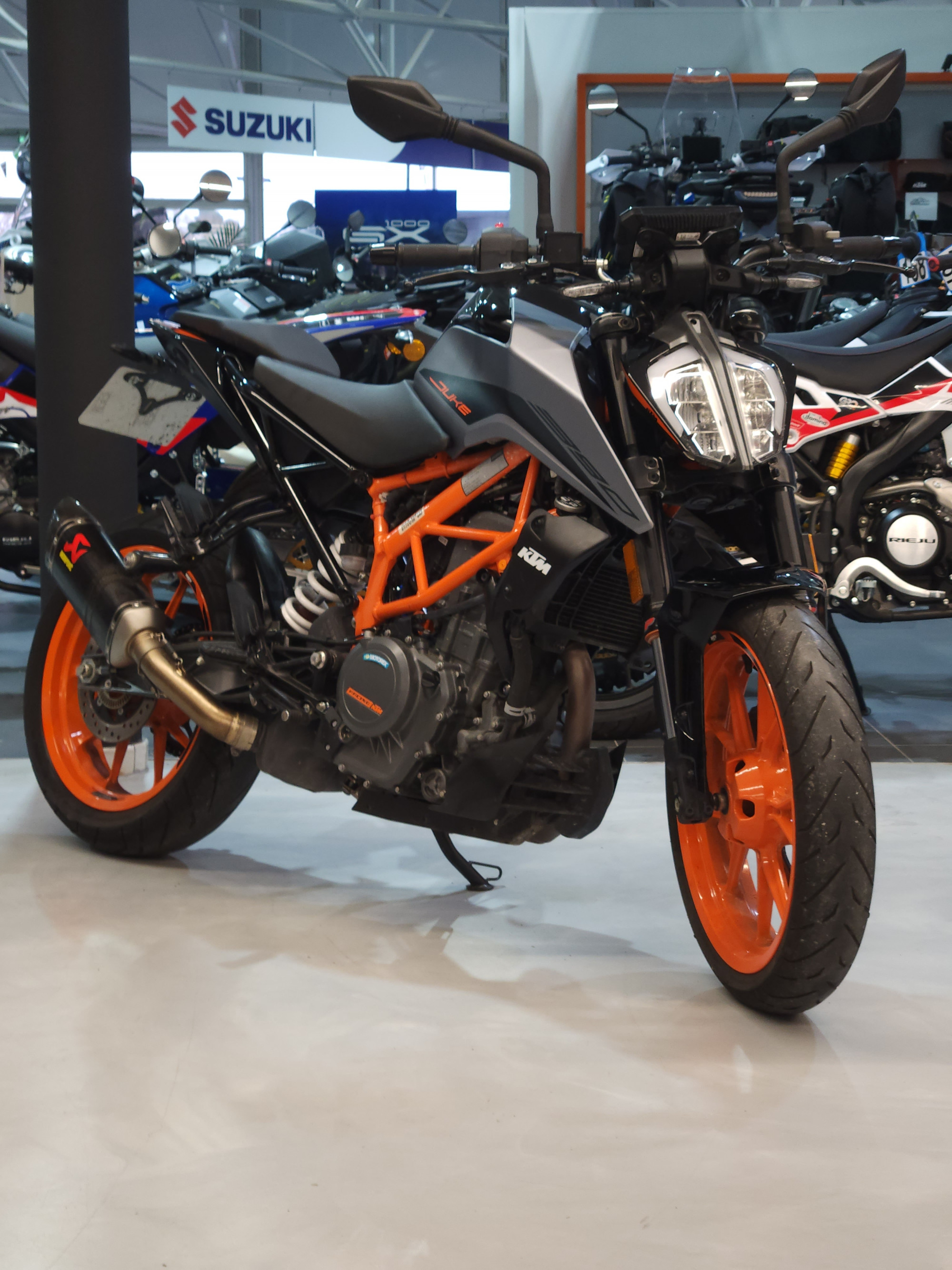 KTM 390 DUKE