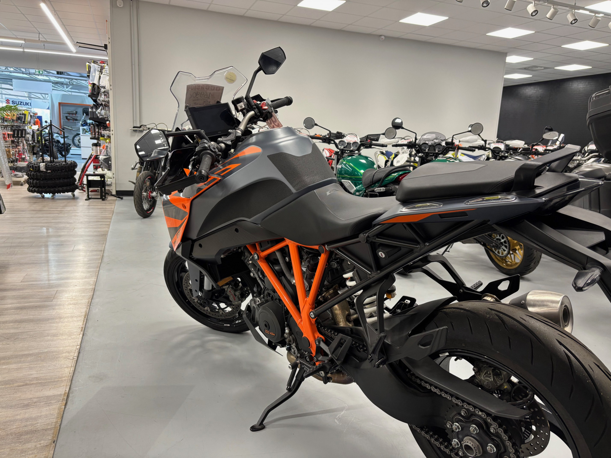 KTM 1290 SUPER DUKE GT