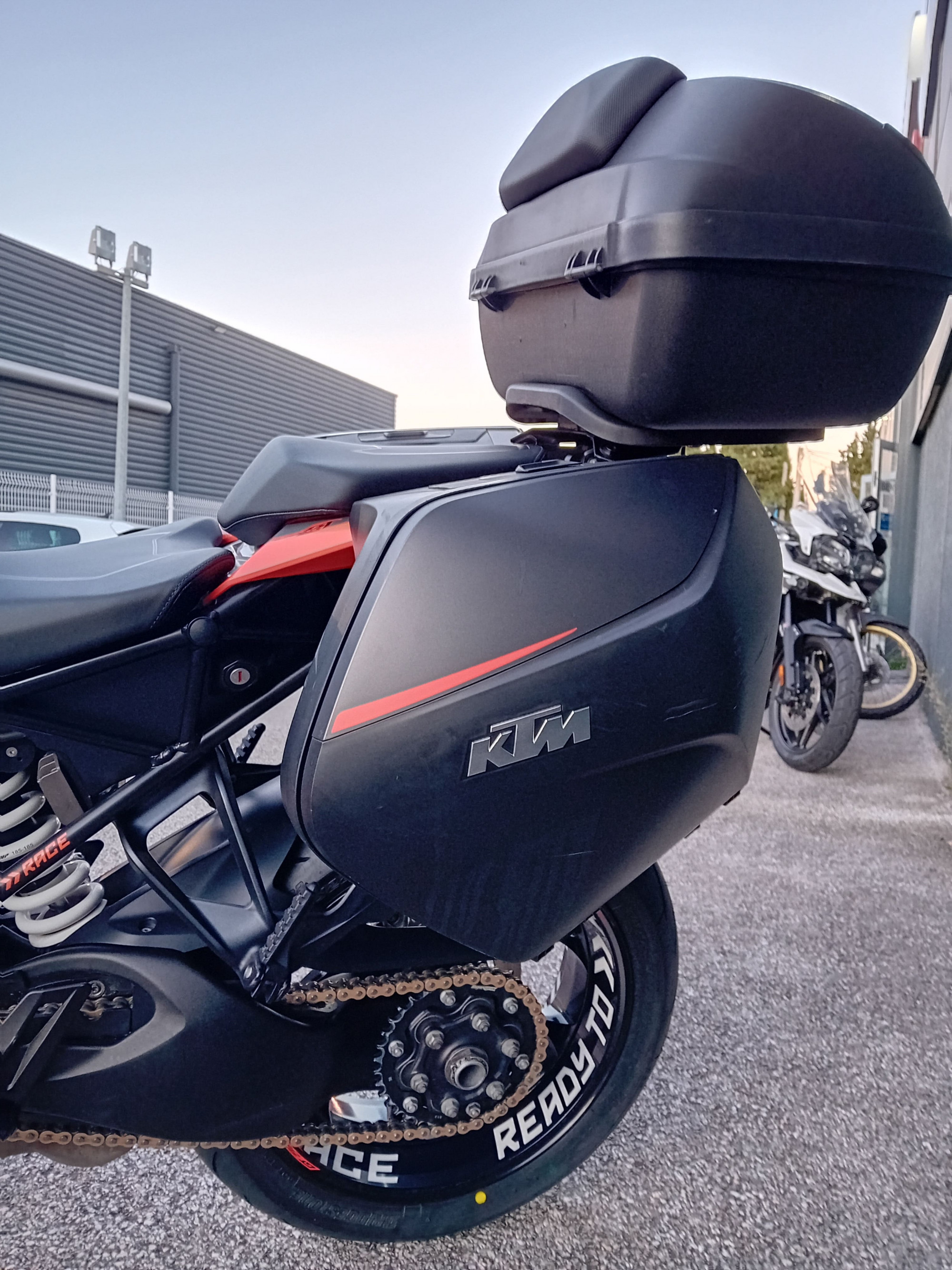 KTM 1290 SUPER DUKE GT