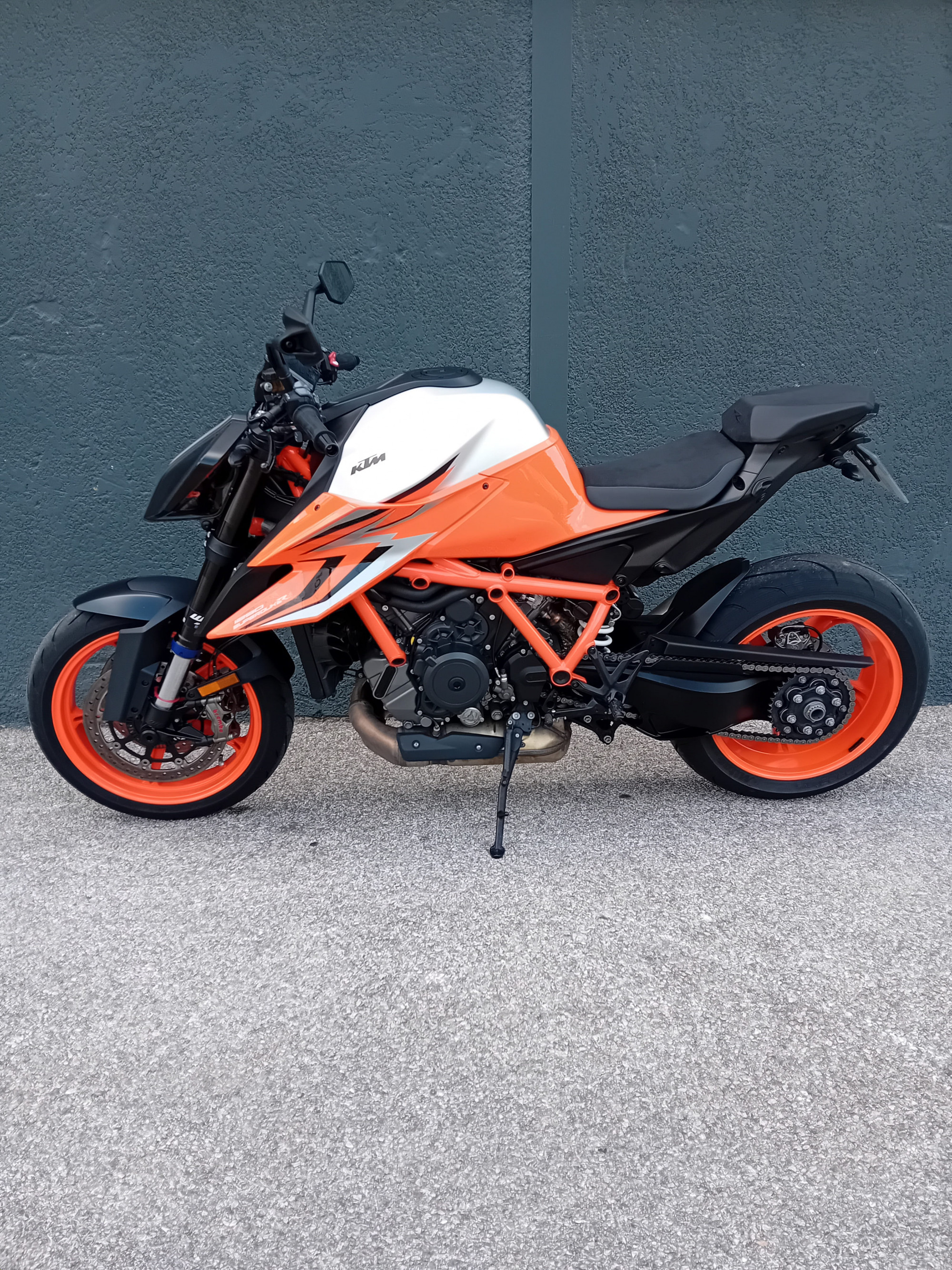 KTM 1290 SUPER DUKE R EVO