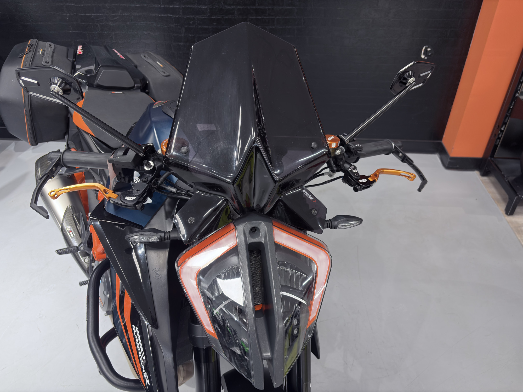 KTM 1290 SUPER DUKE R