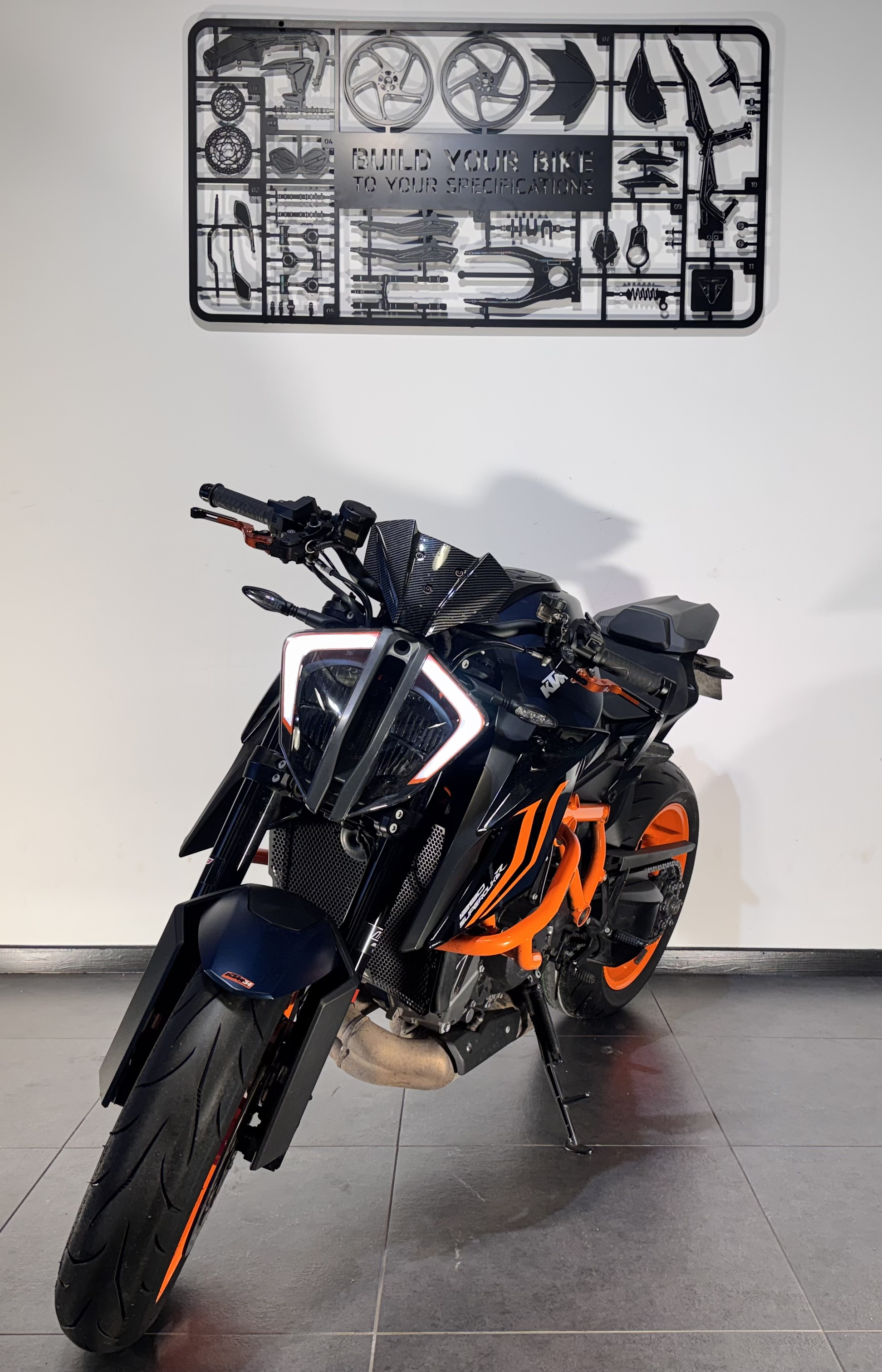 KTM 1290 SUPER DUKE R