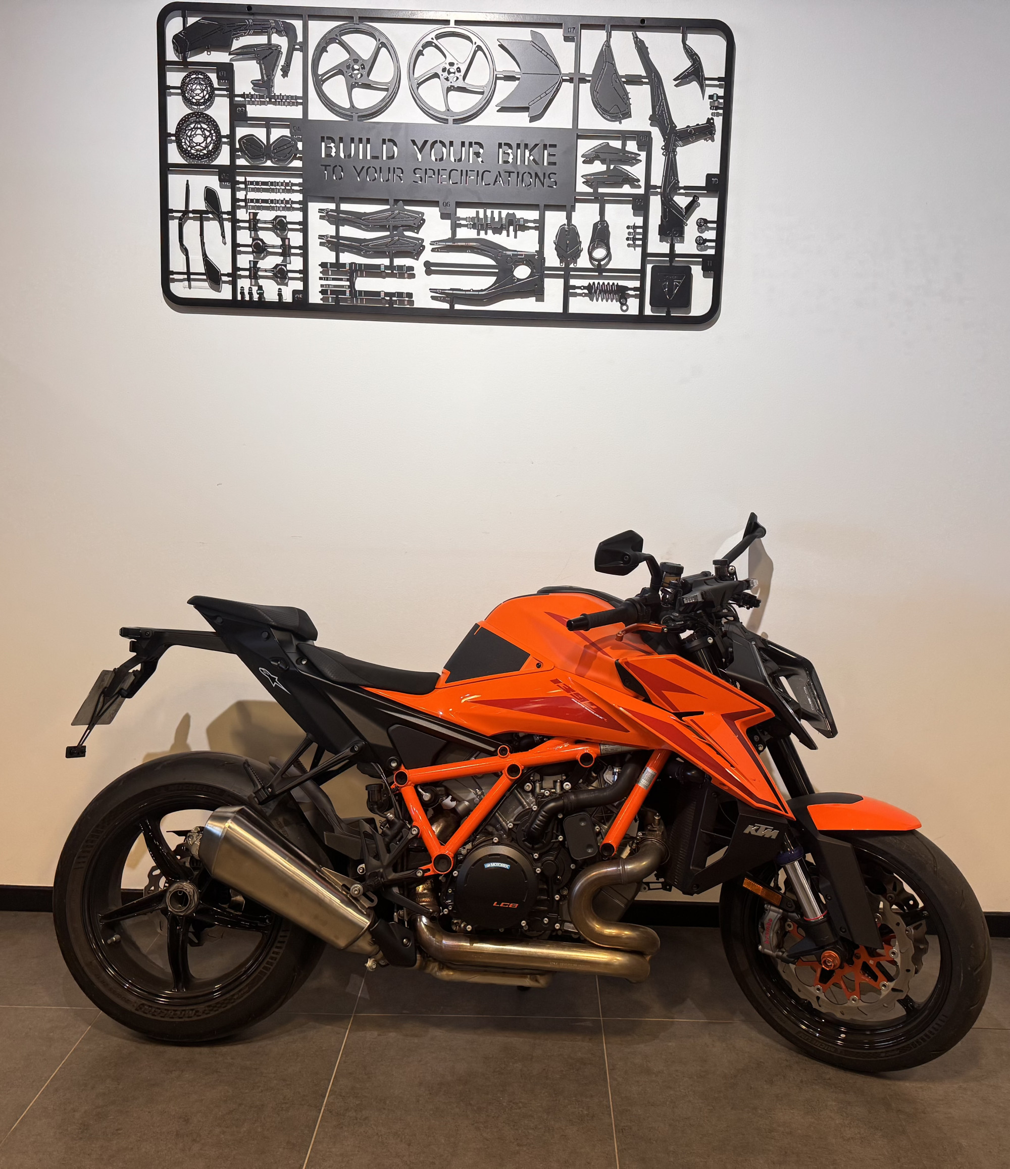 KTM 1390 SUPER DUKE R