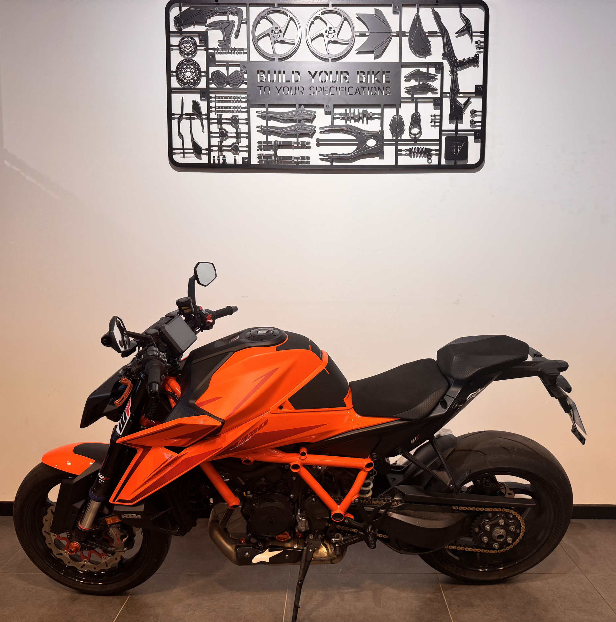 KTM 1390 SUPER DUKE R