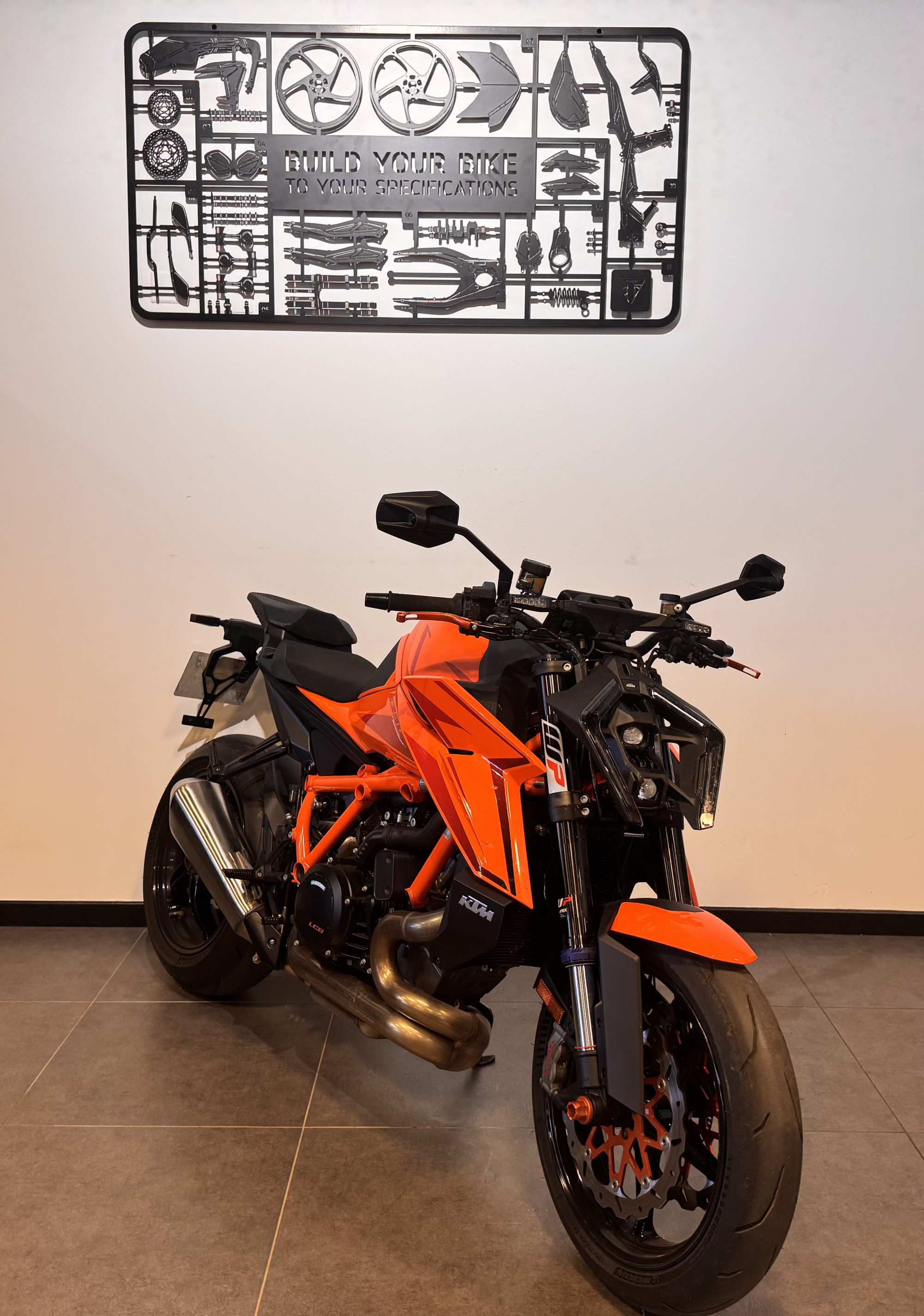 KTM 1390 SUPER DUKE R