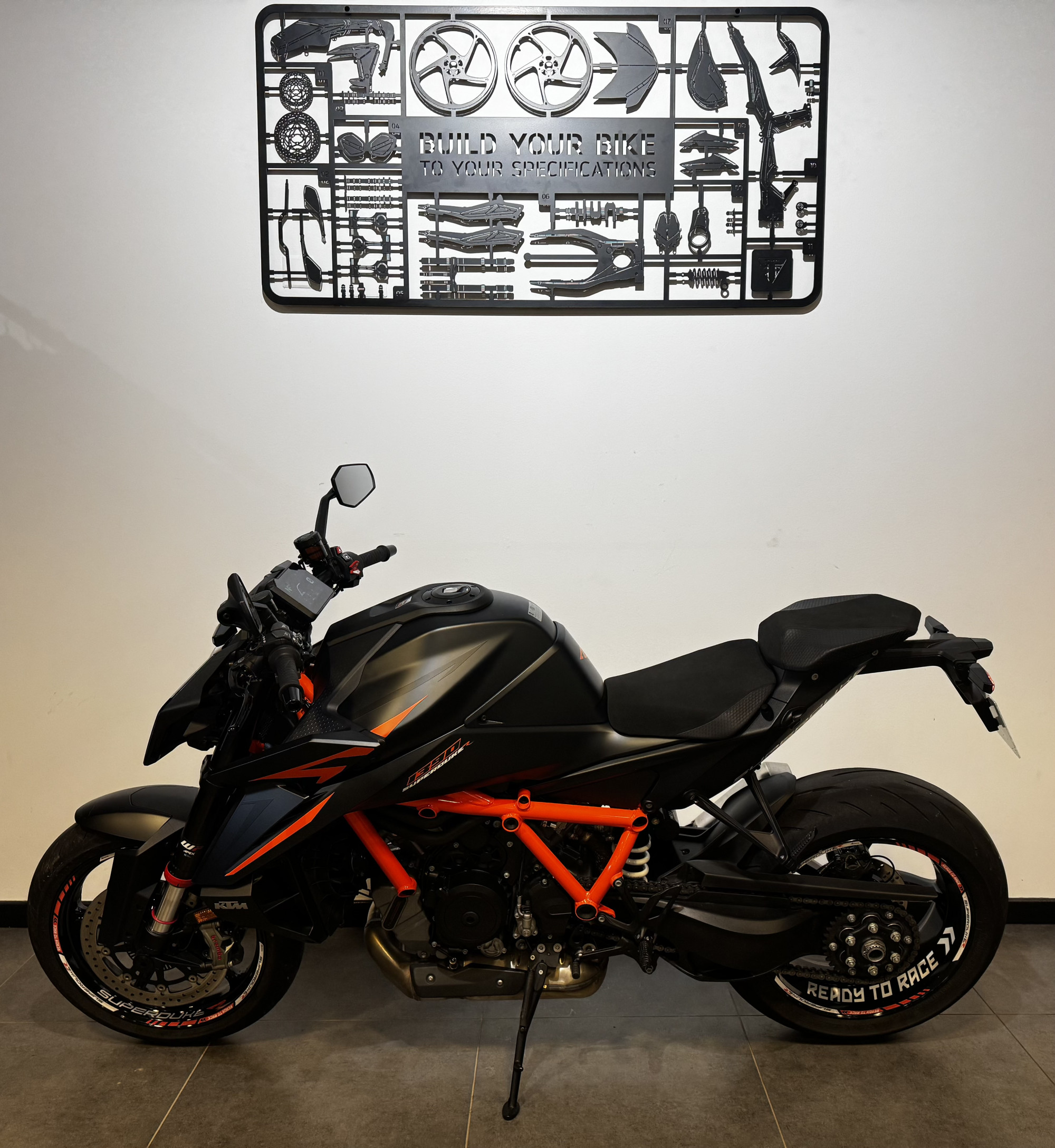 KTM 1390 SUPER DUKE R