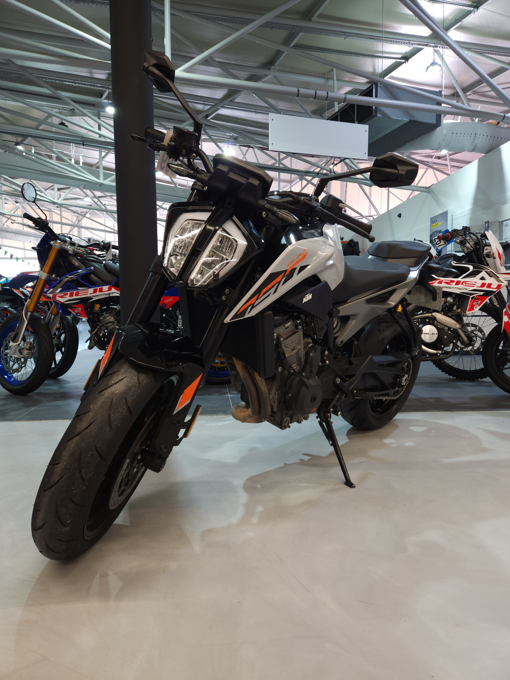 KTM 790 DUKE L